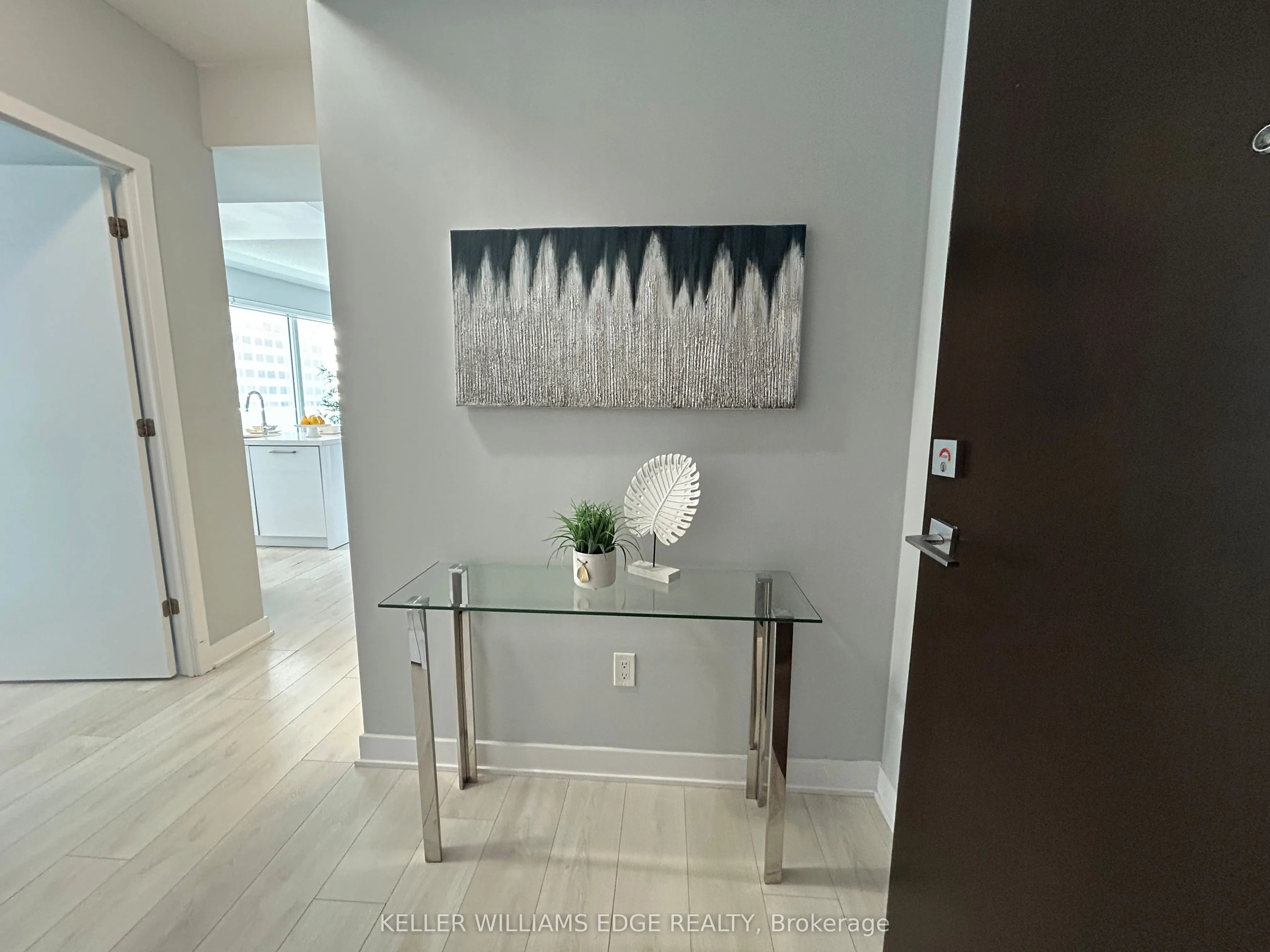 2221 Yonge Street #809