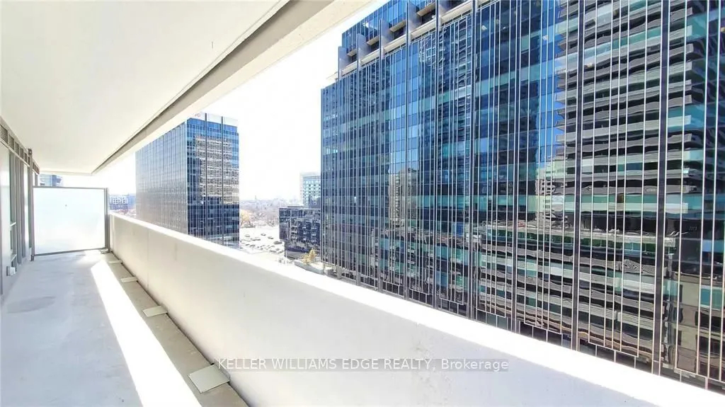 2221 Yonge Street #809