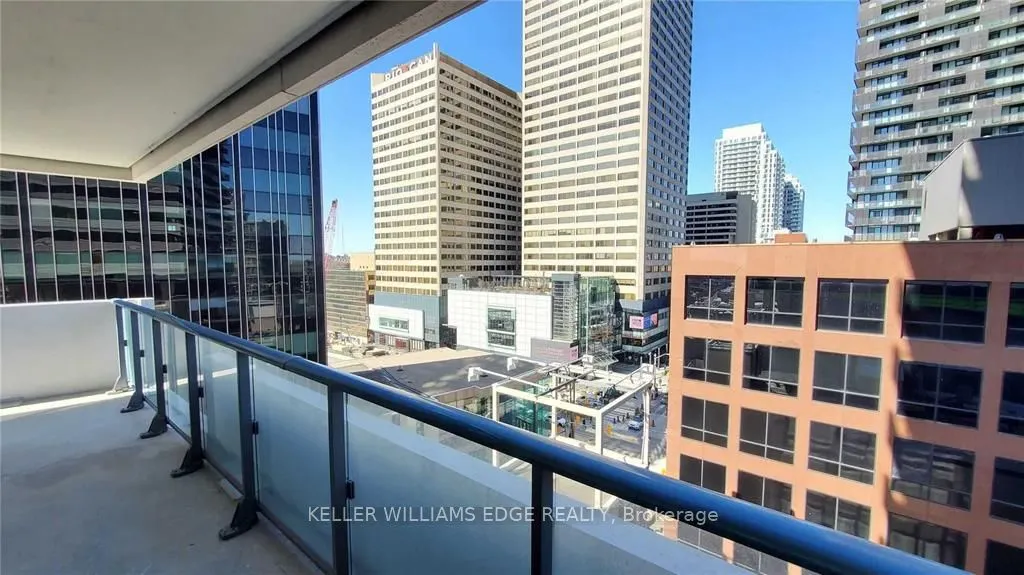 2221 Yonge Street #809