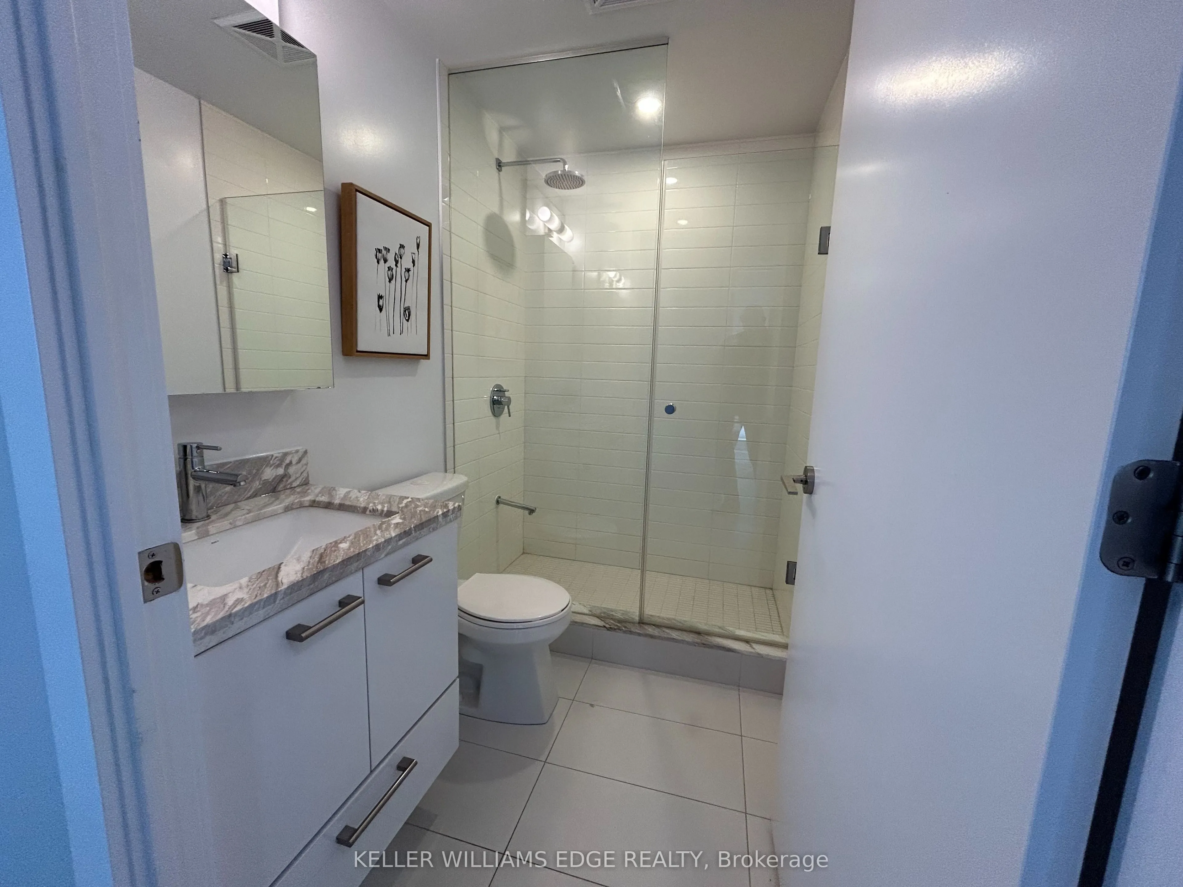 2221 Yonge Street #809