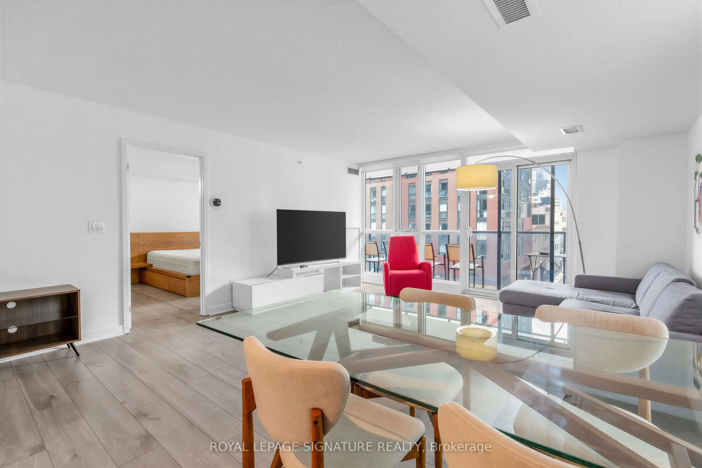 295 Adelaide Street W #414
