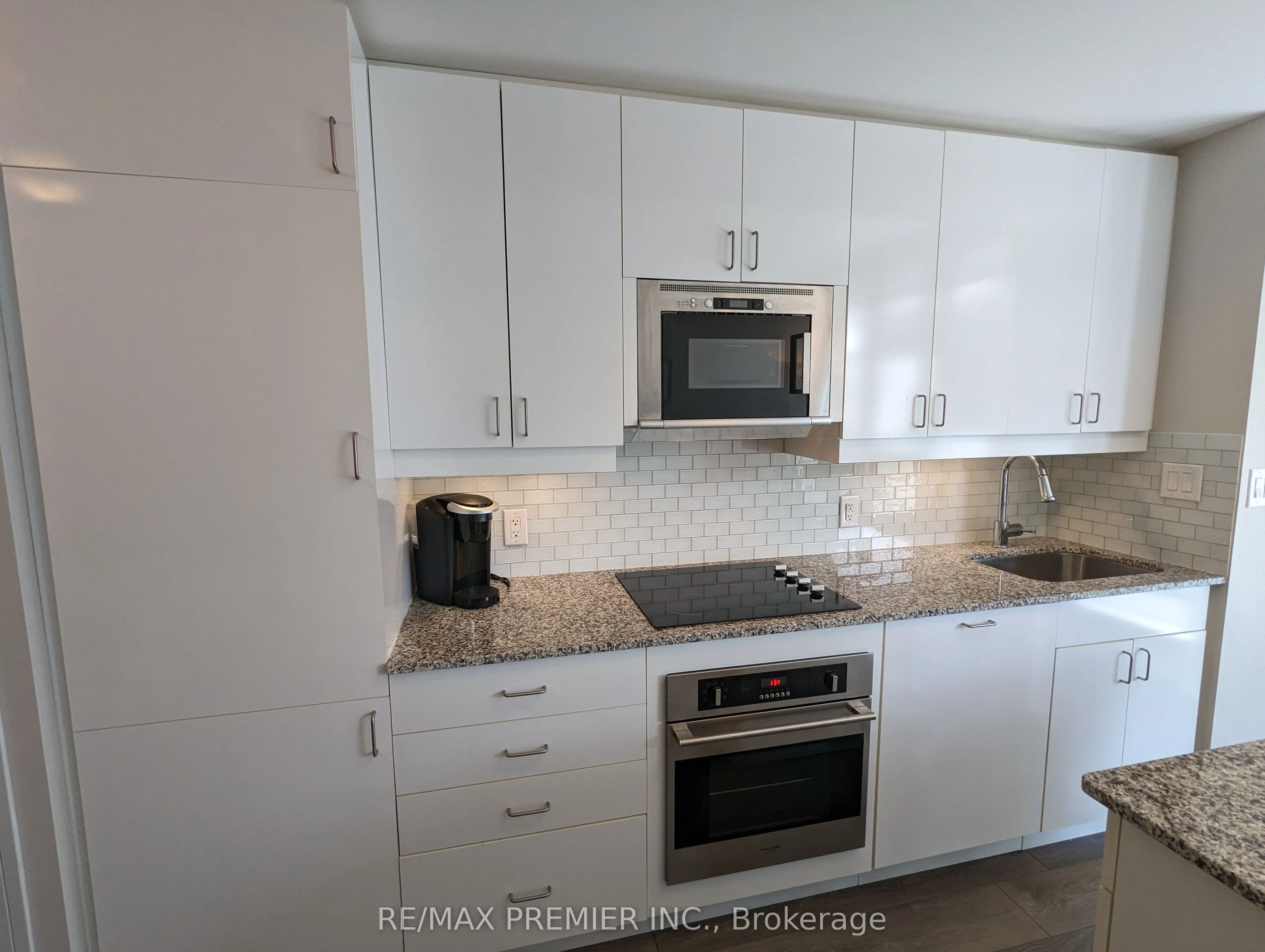 426 University Avenue #1907