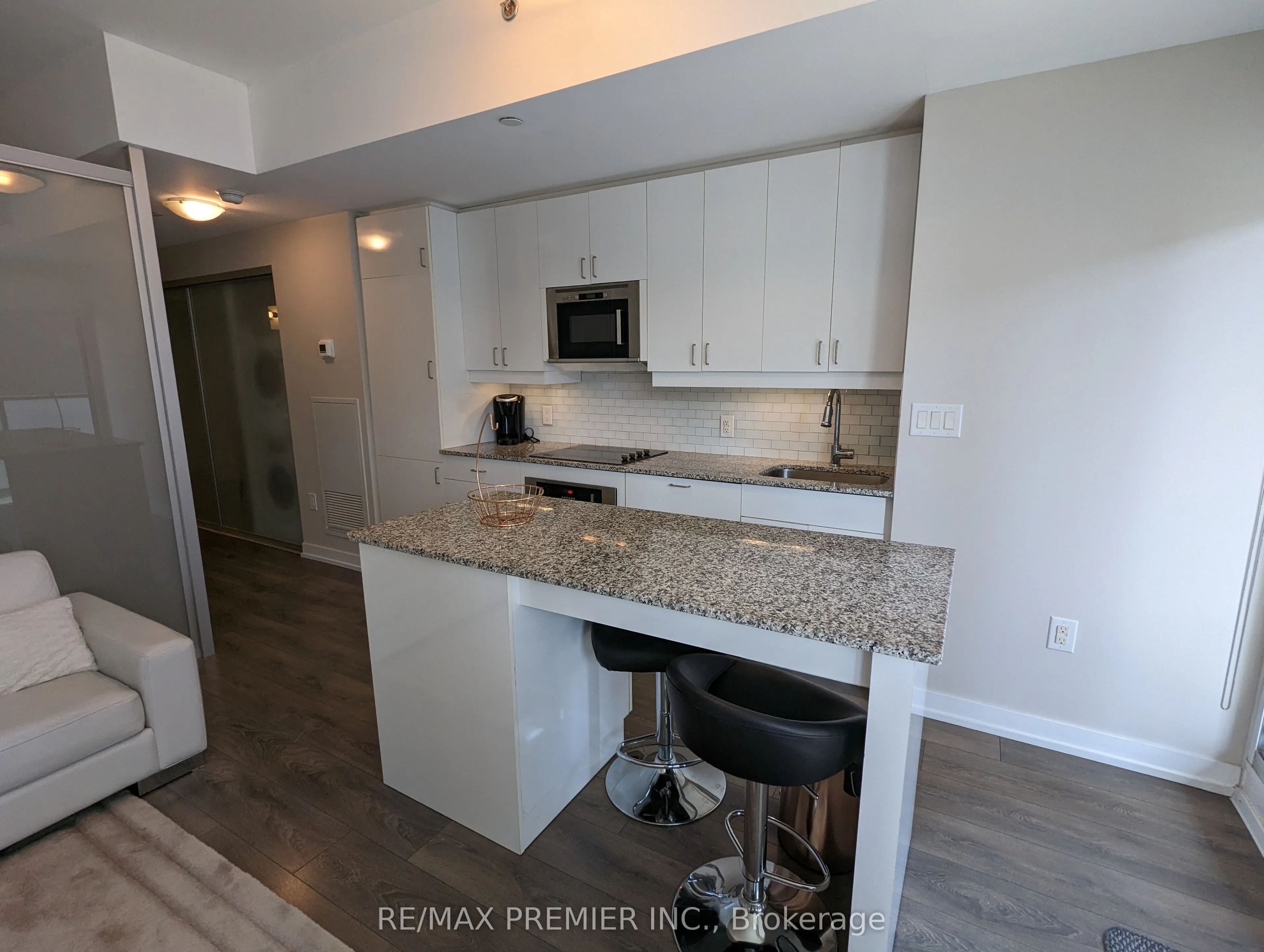 426 University Avenue #1907