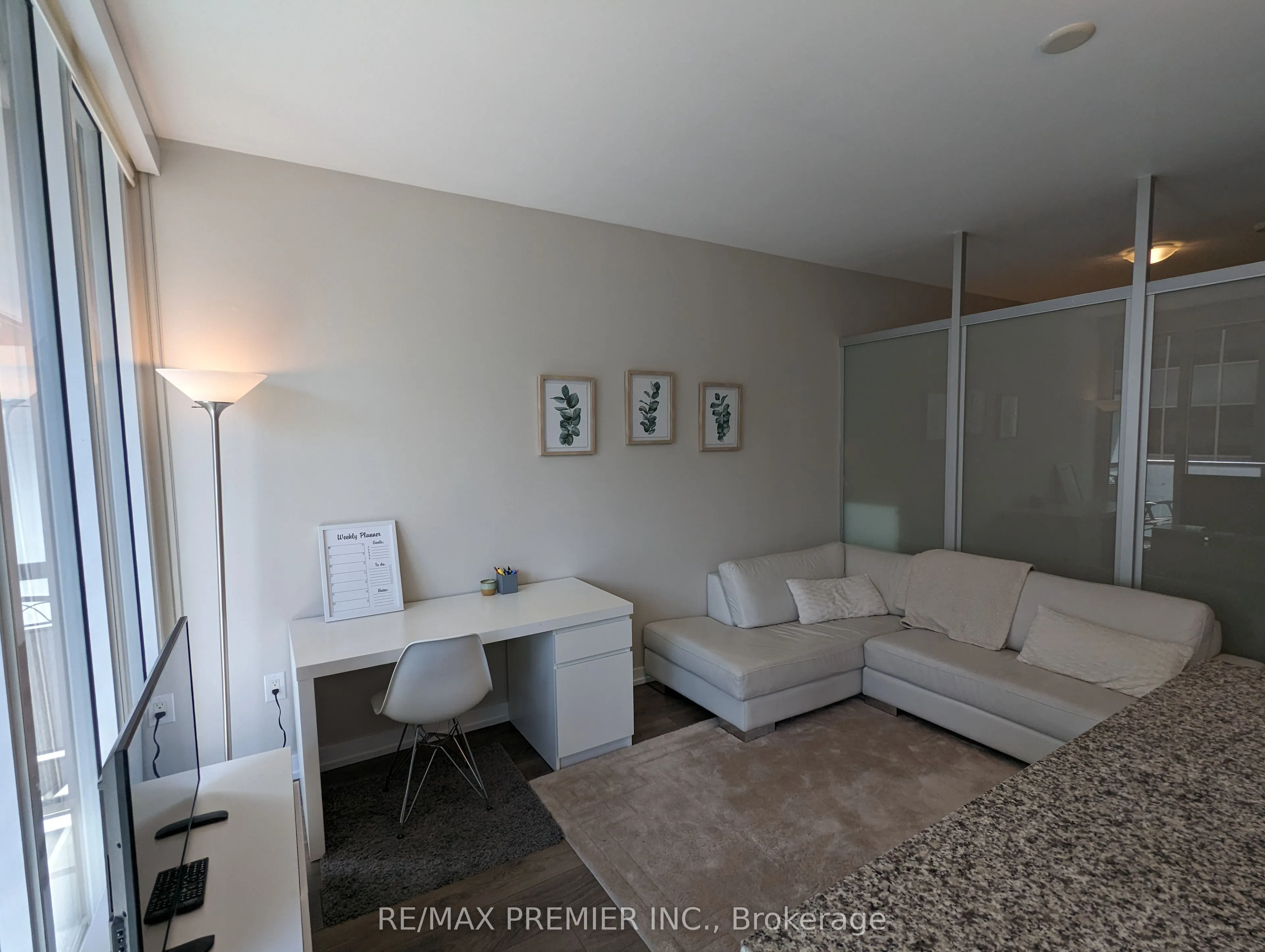 426 University Avenue #1907