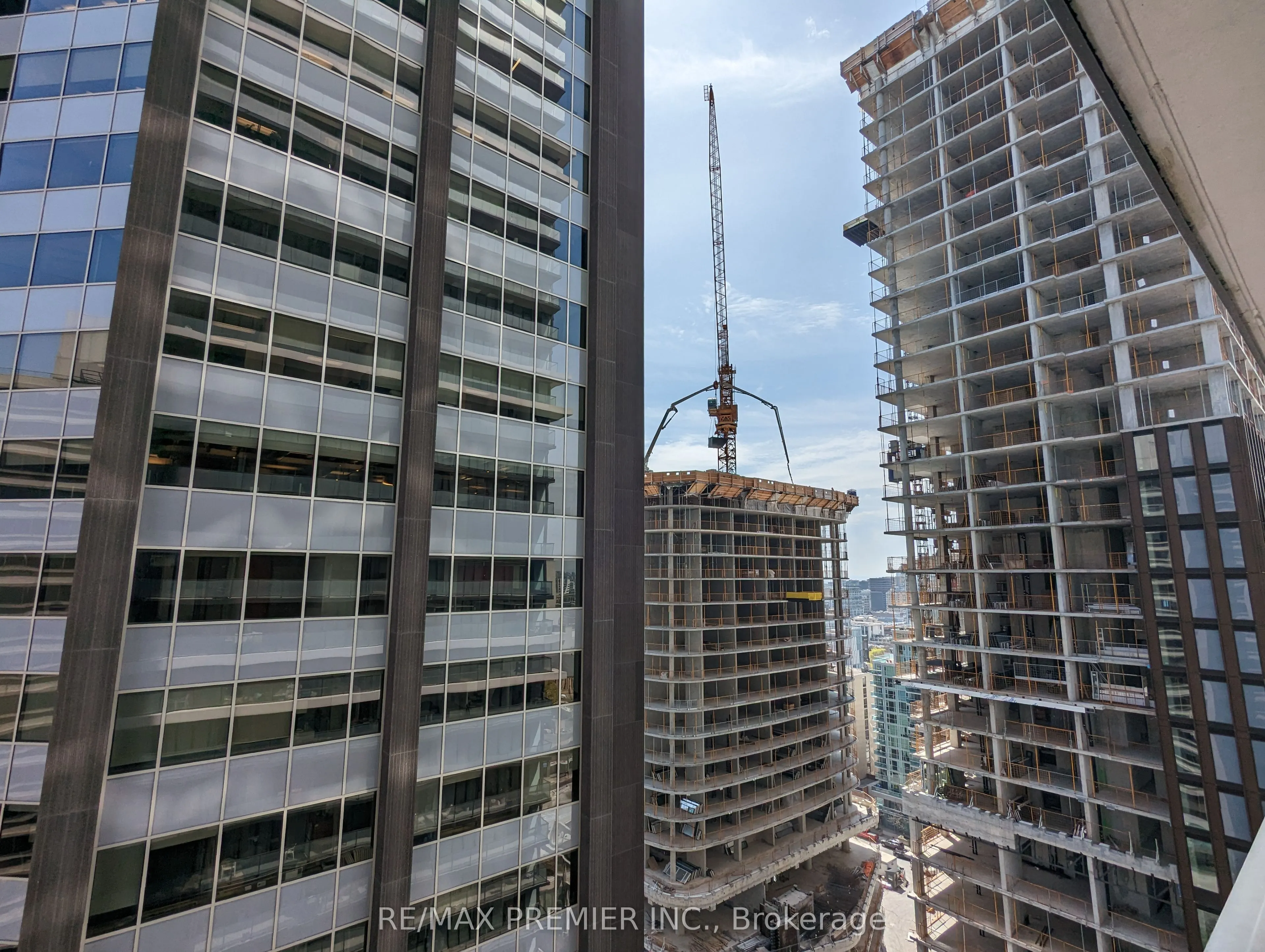 426 University Avenue #1907