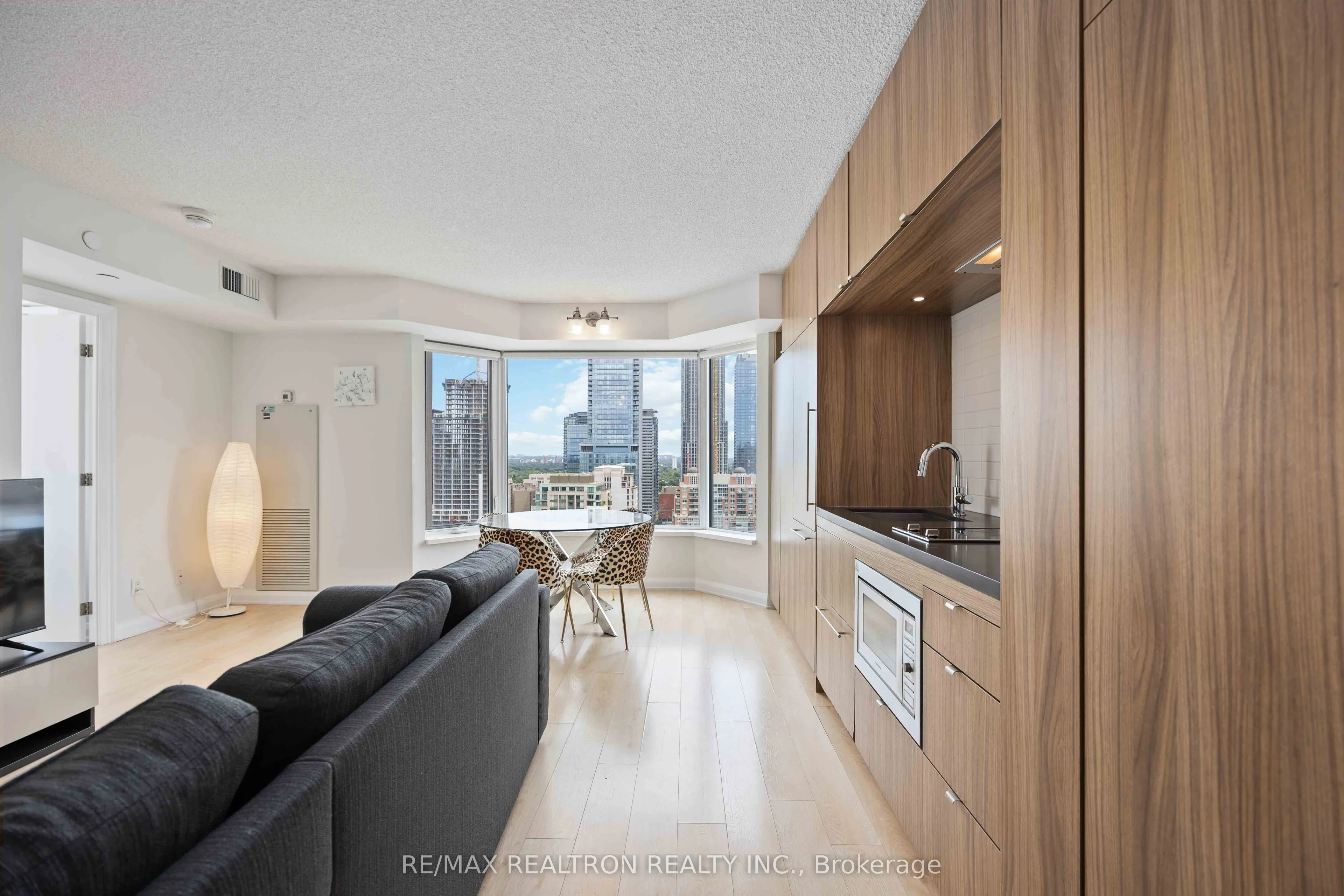 155 Yorkville Avenue #2604