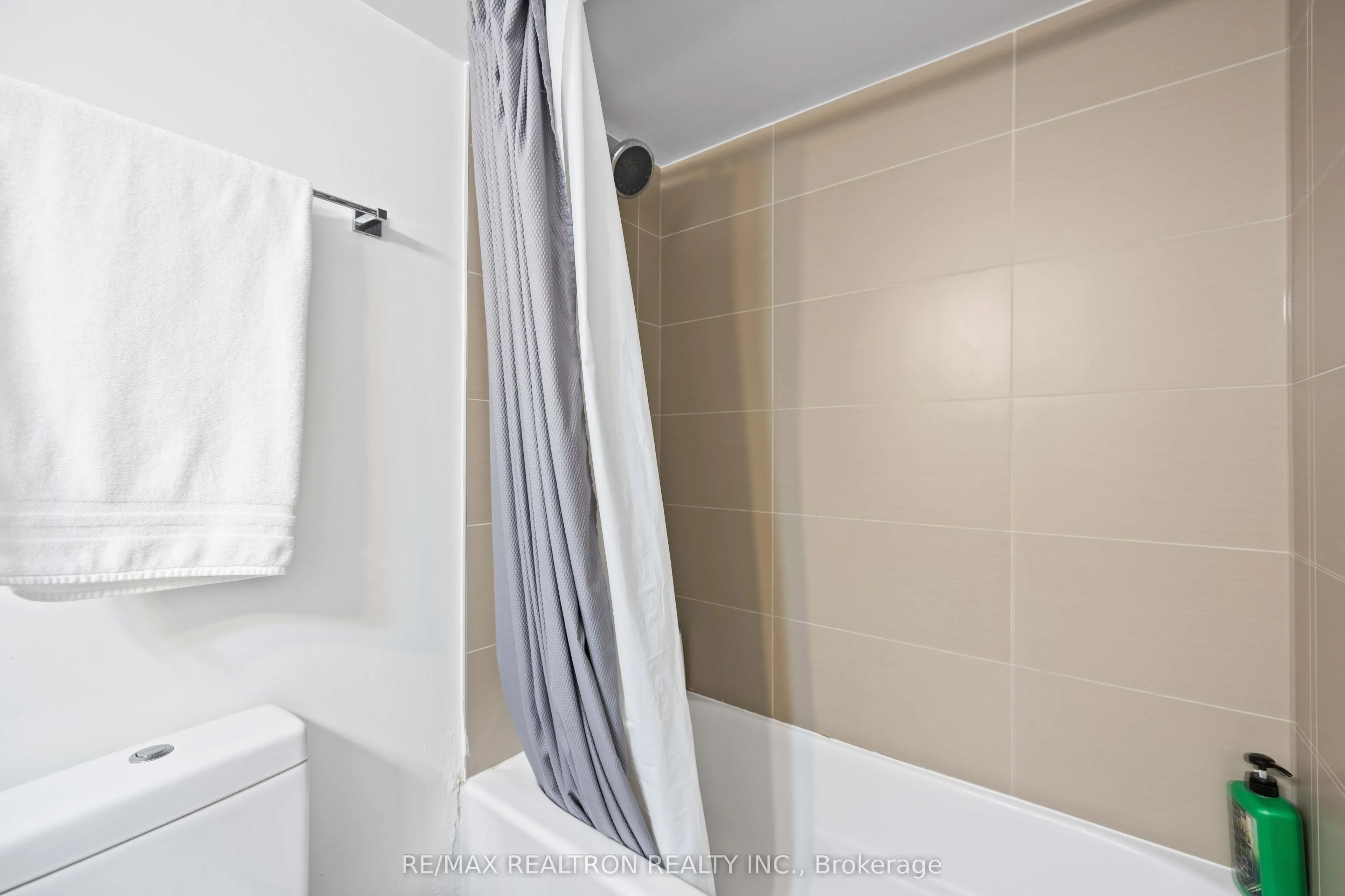 155 Yorkville Avenue #2604