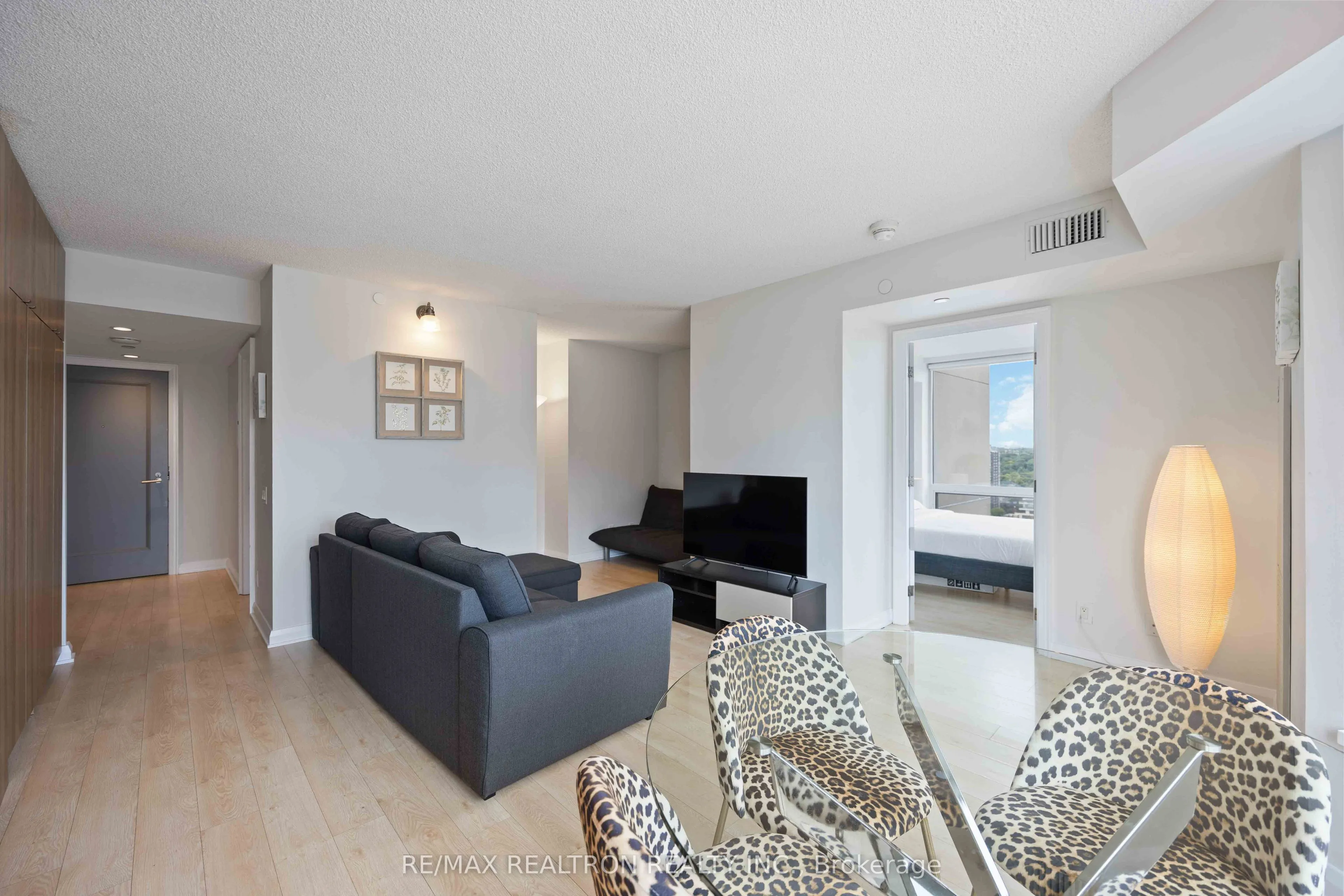 155 Yorkville Avenue #2604