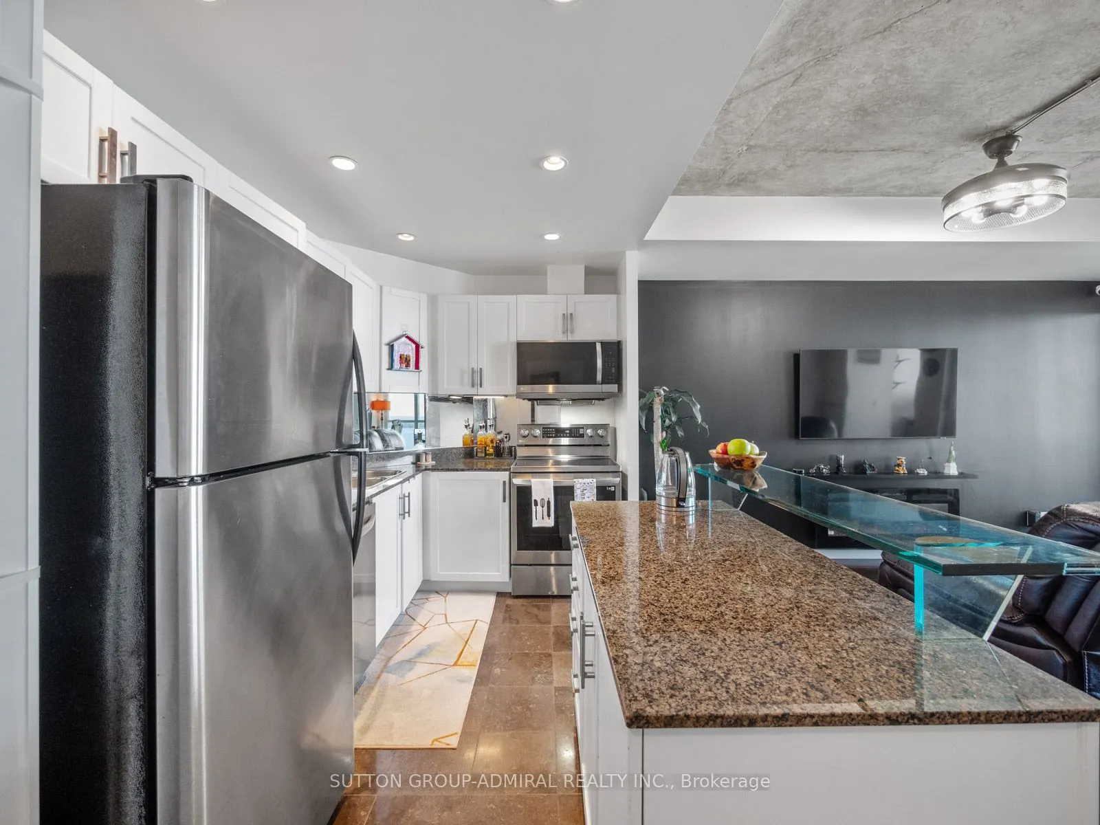 218 Queens Quay Boulevard W #2103