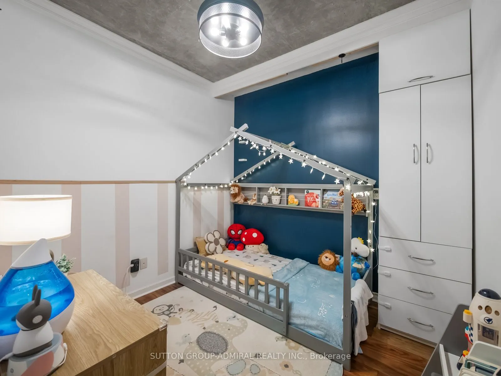 218 Queens Quay Boulevard W #2103