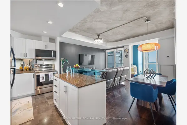 218 Queens Quay Boulevard W #2103