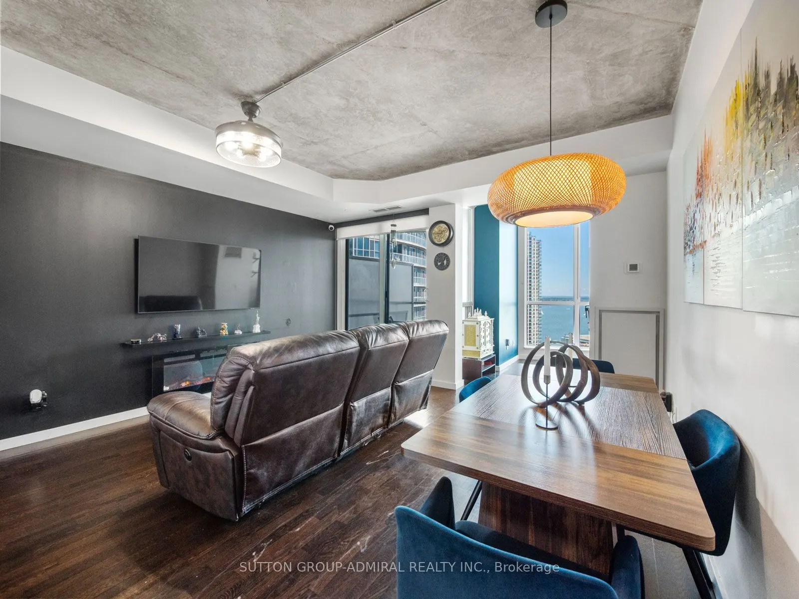 218 Queens Quay Boulevard W #2103