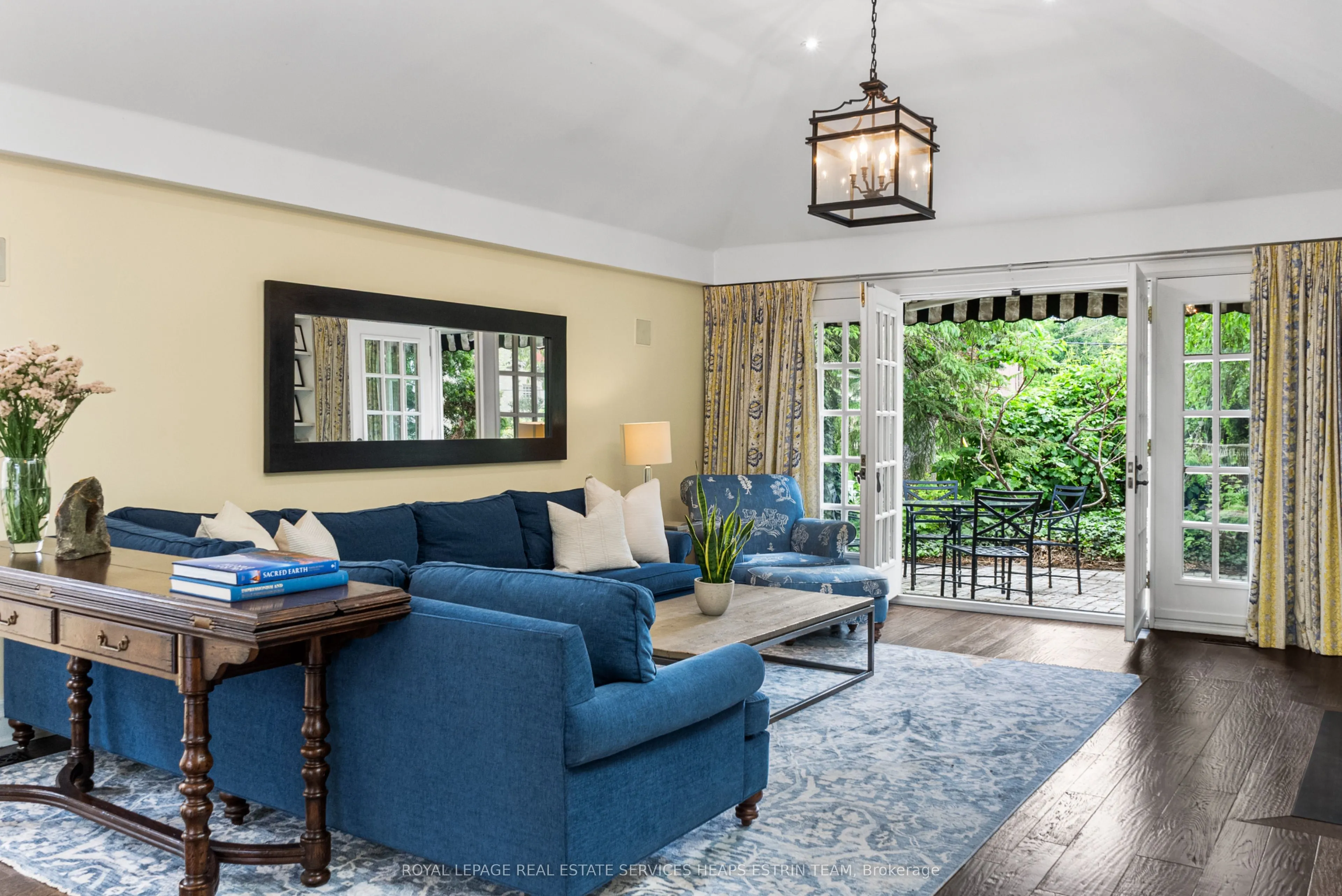 25 Strathgowan Crescent
