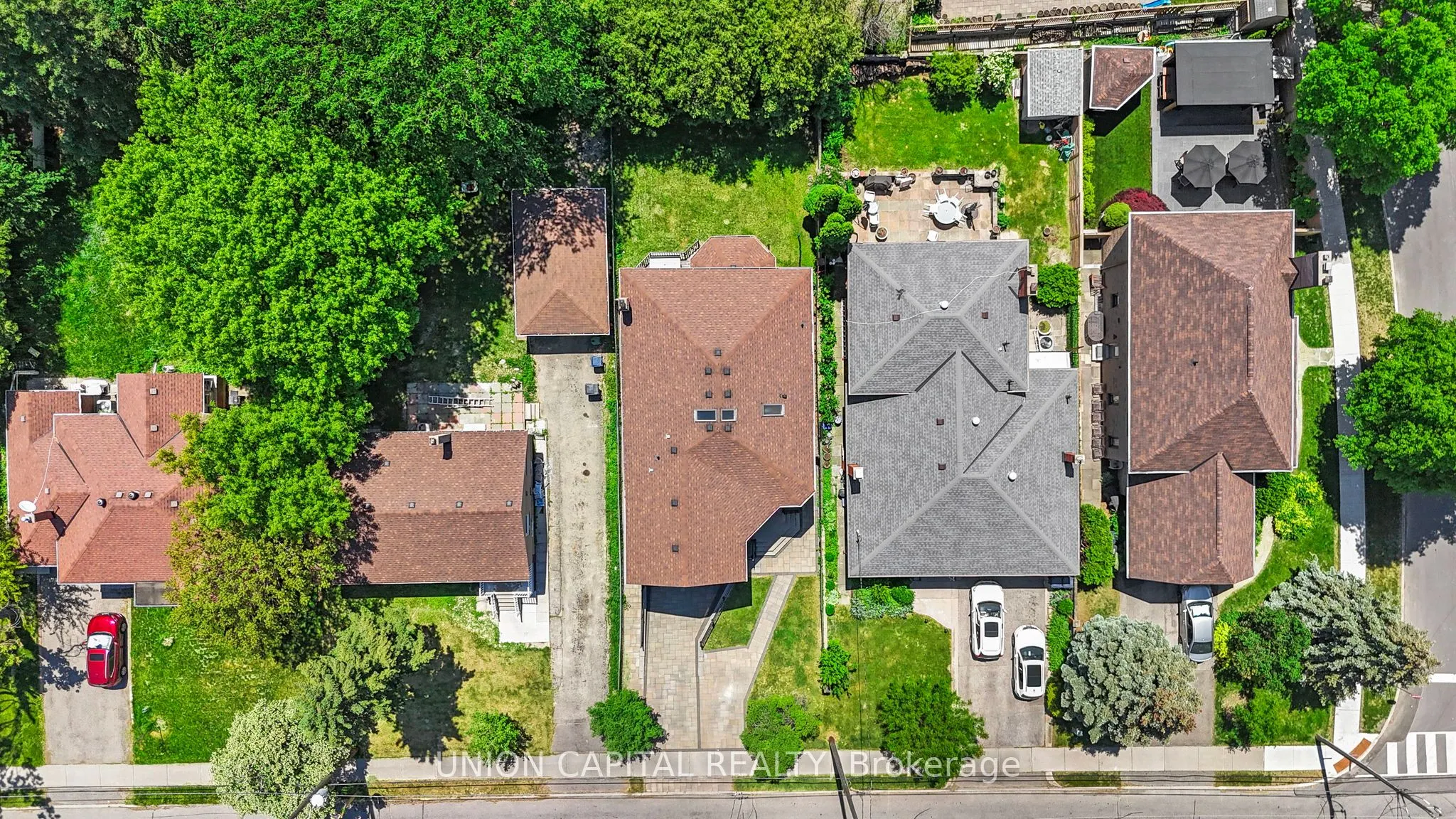 99 Abitibi Avenue