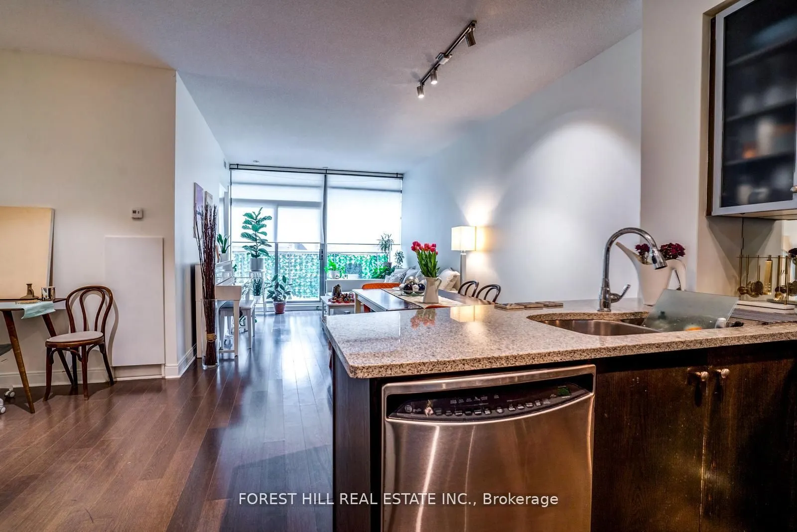 21 Scollard Street #103