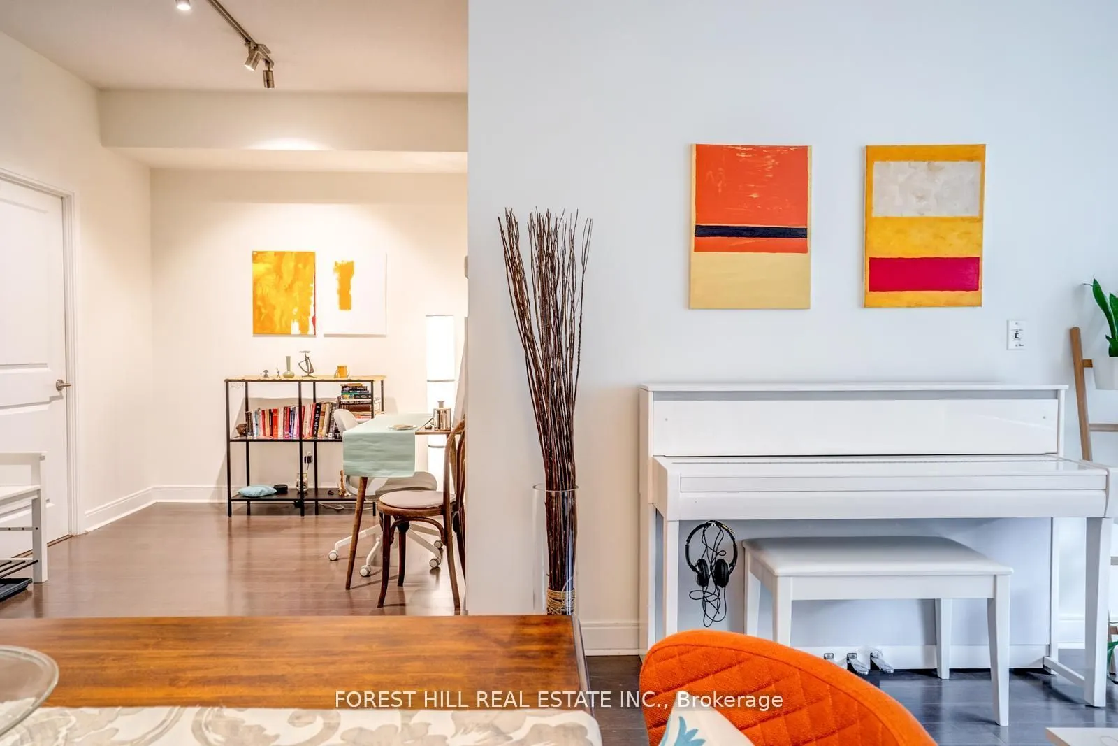 21 Scollard Street #103
