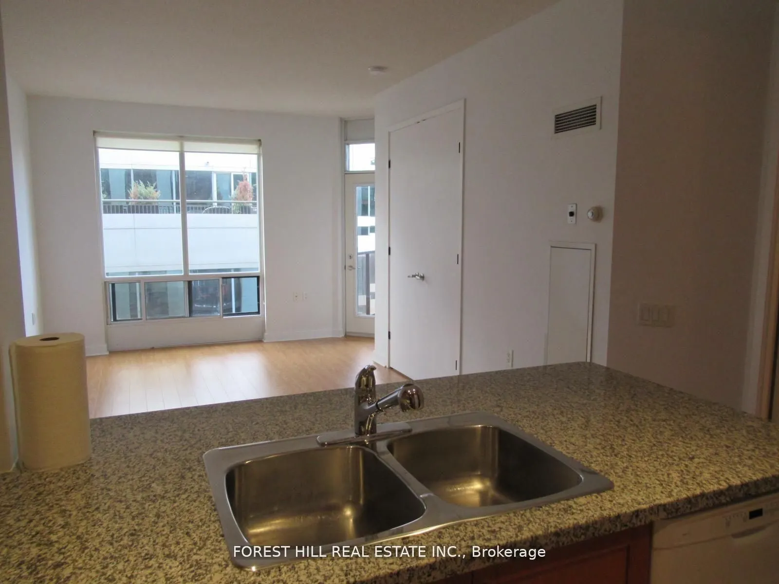 85 Bloor Street E #1808