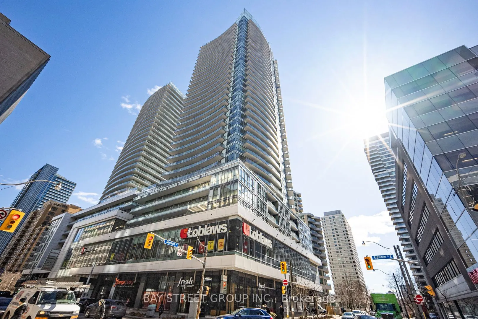 89 Dunfield Avenue #801