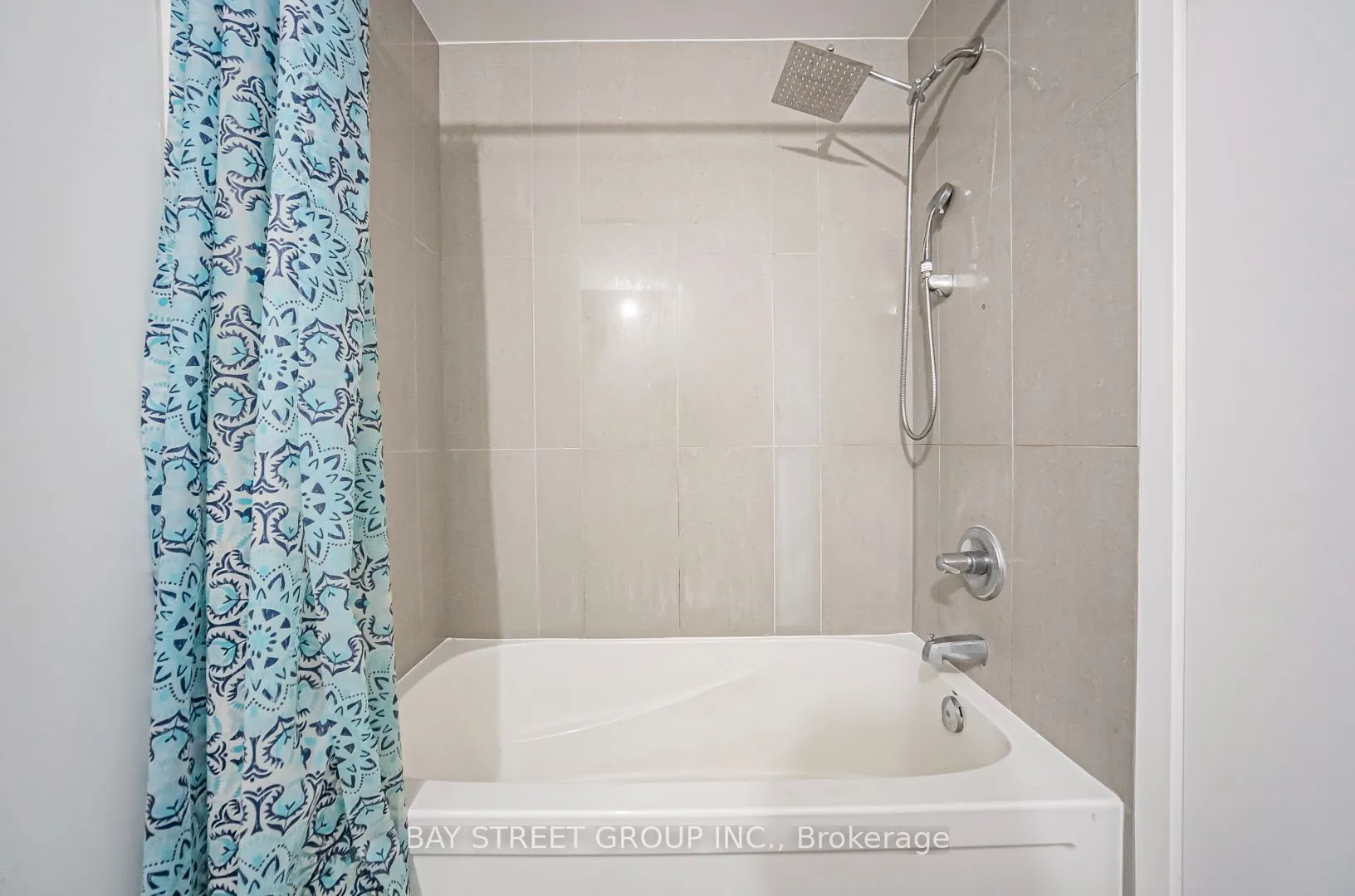 89 Dunfield Avenue #801