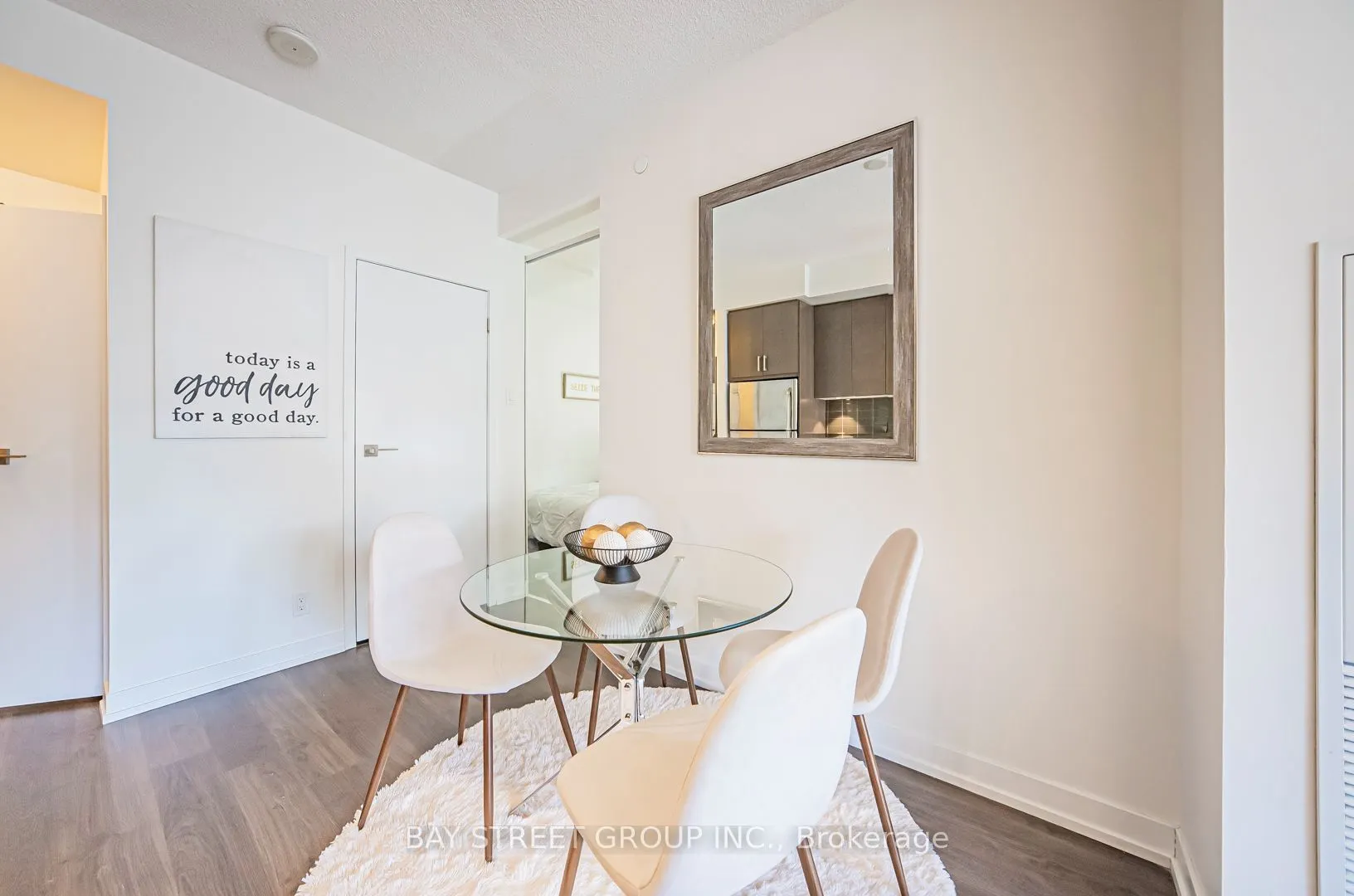 89 Dunfield Avenue #801