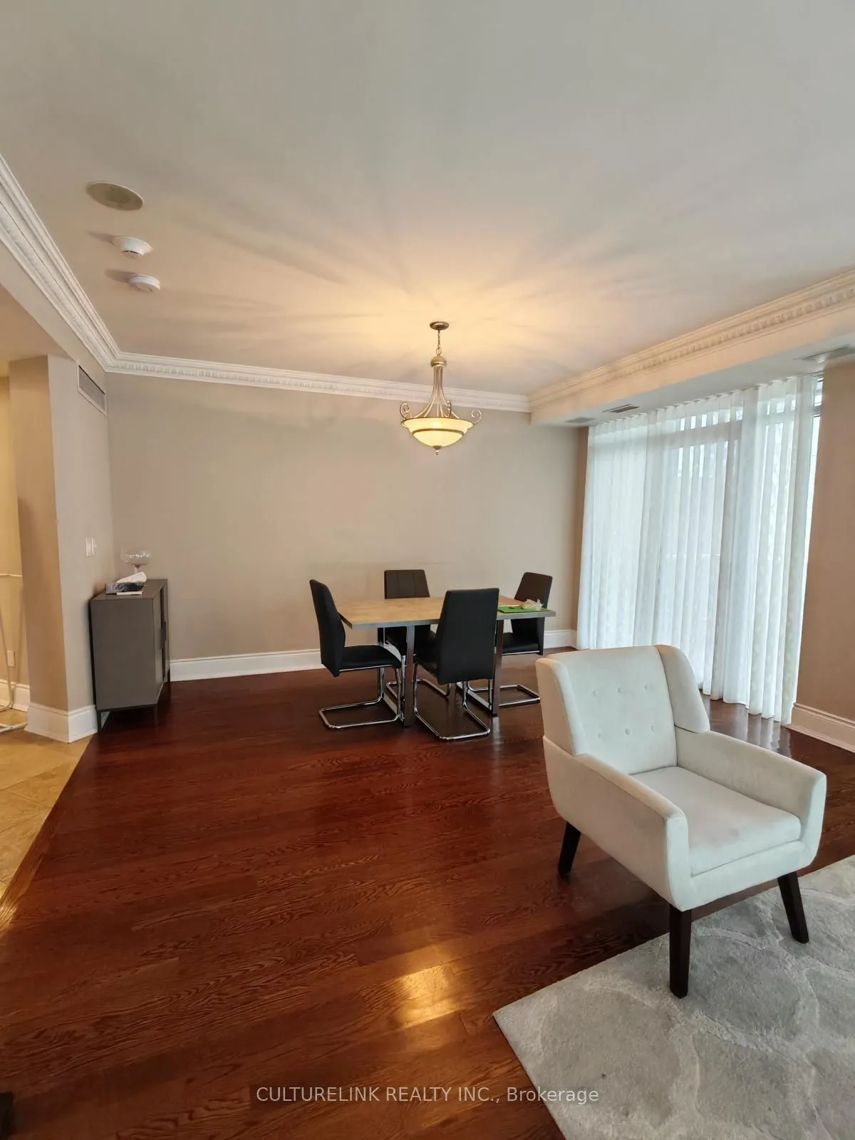 10 Bellair Street #902