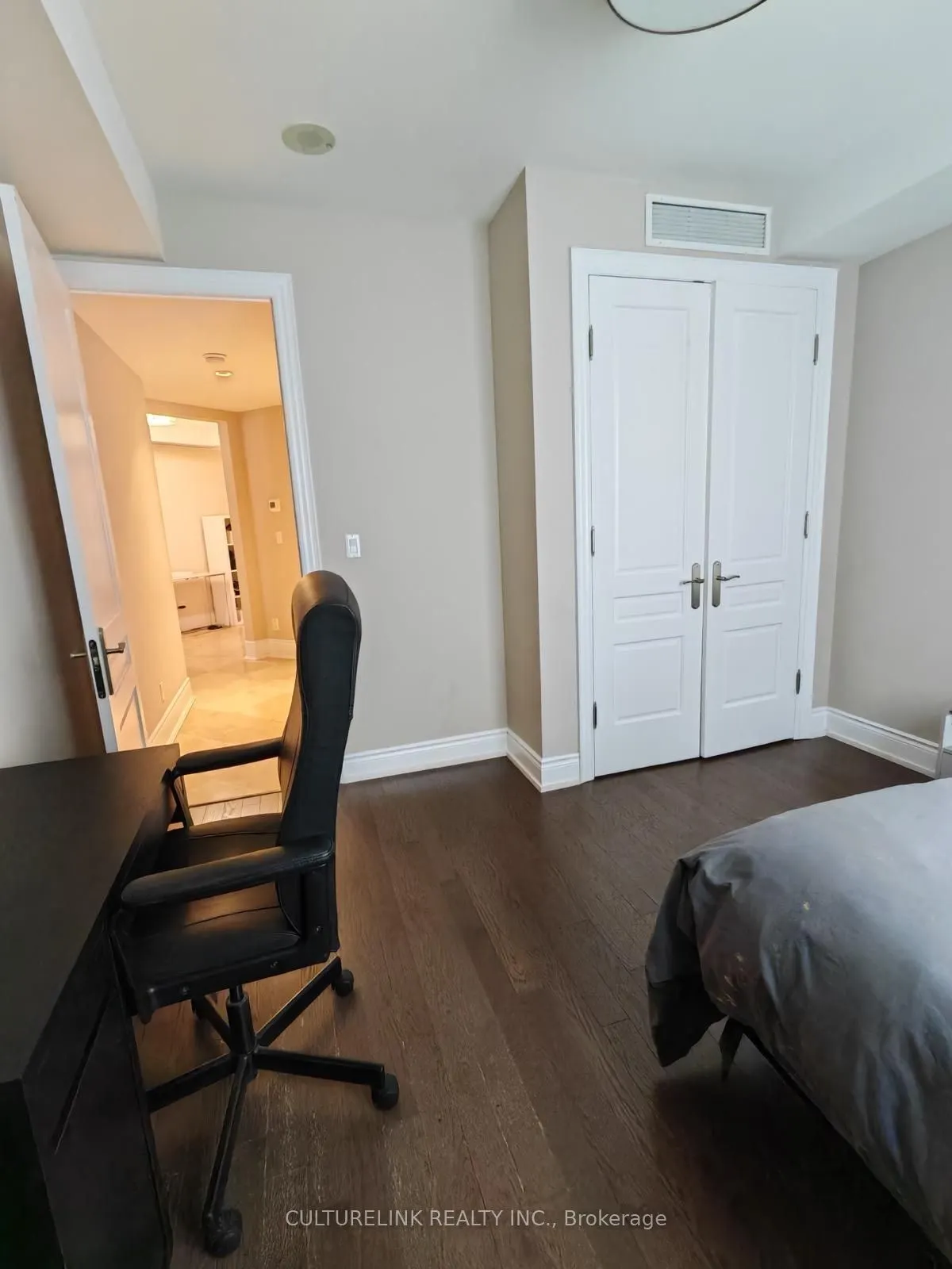 10 Bellair Street #902