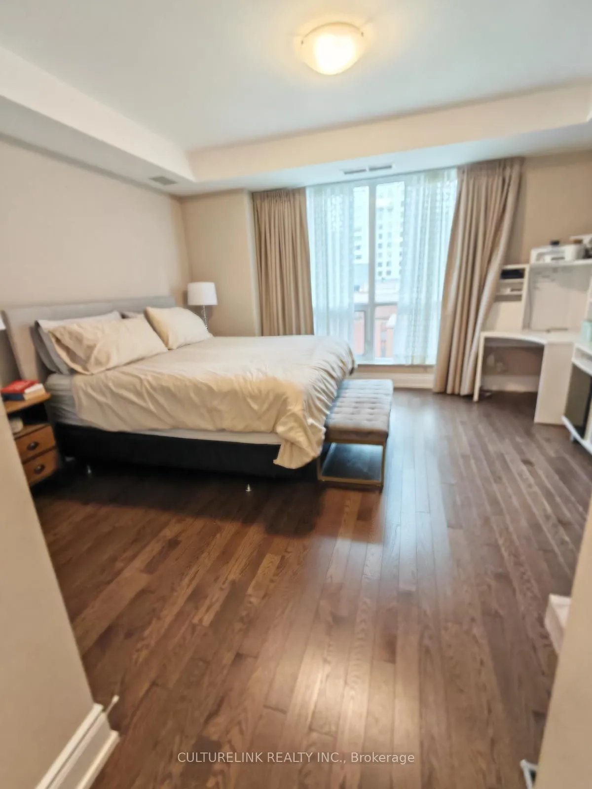 10 Bellair Street #902