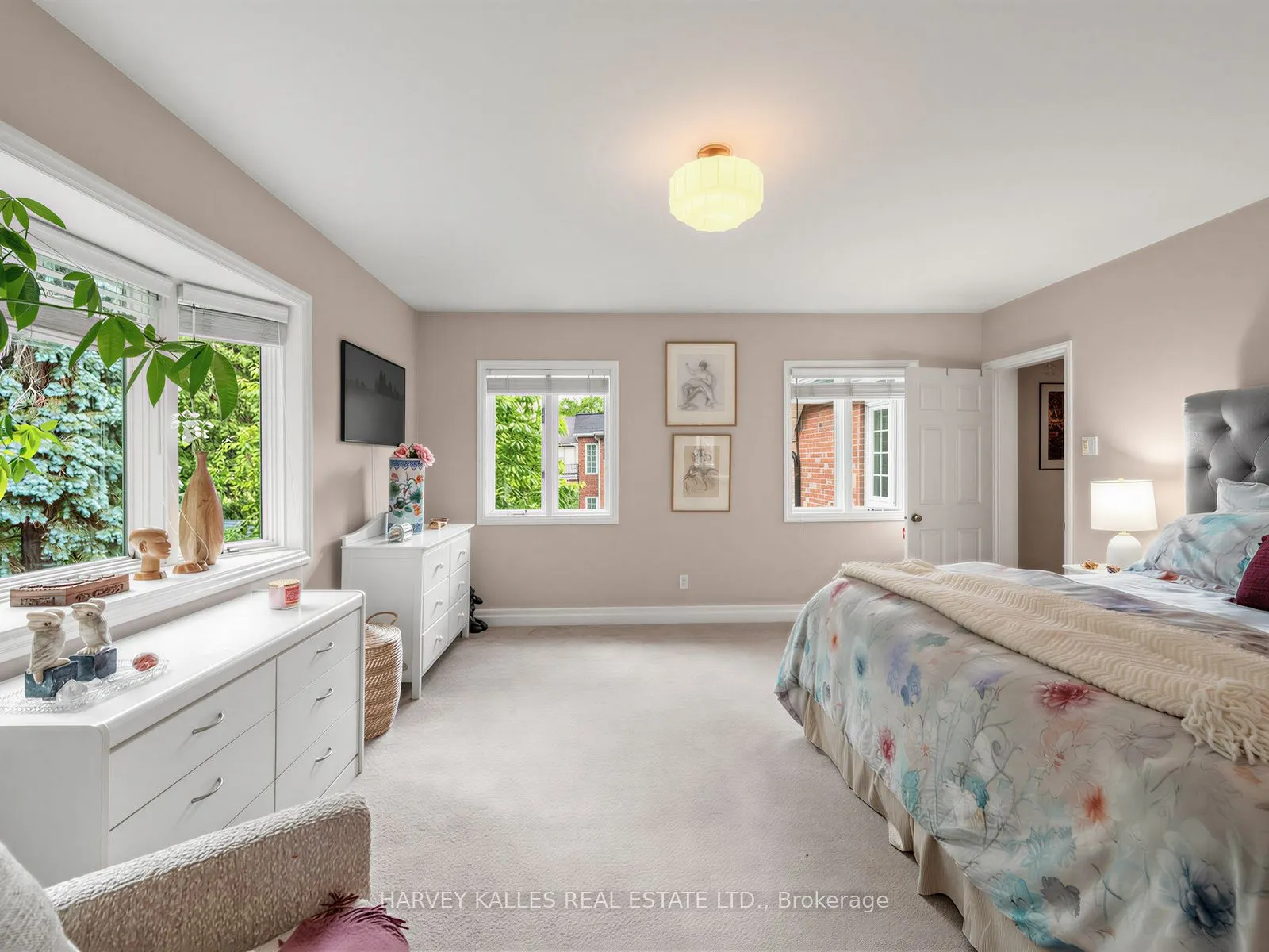 287 St. Leonard's Avenue