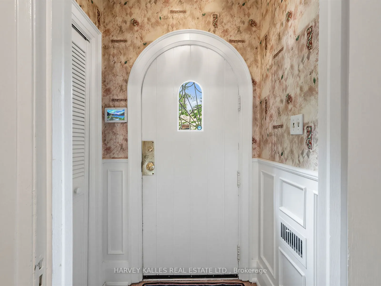 287 St. Leonard's Avenue
