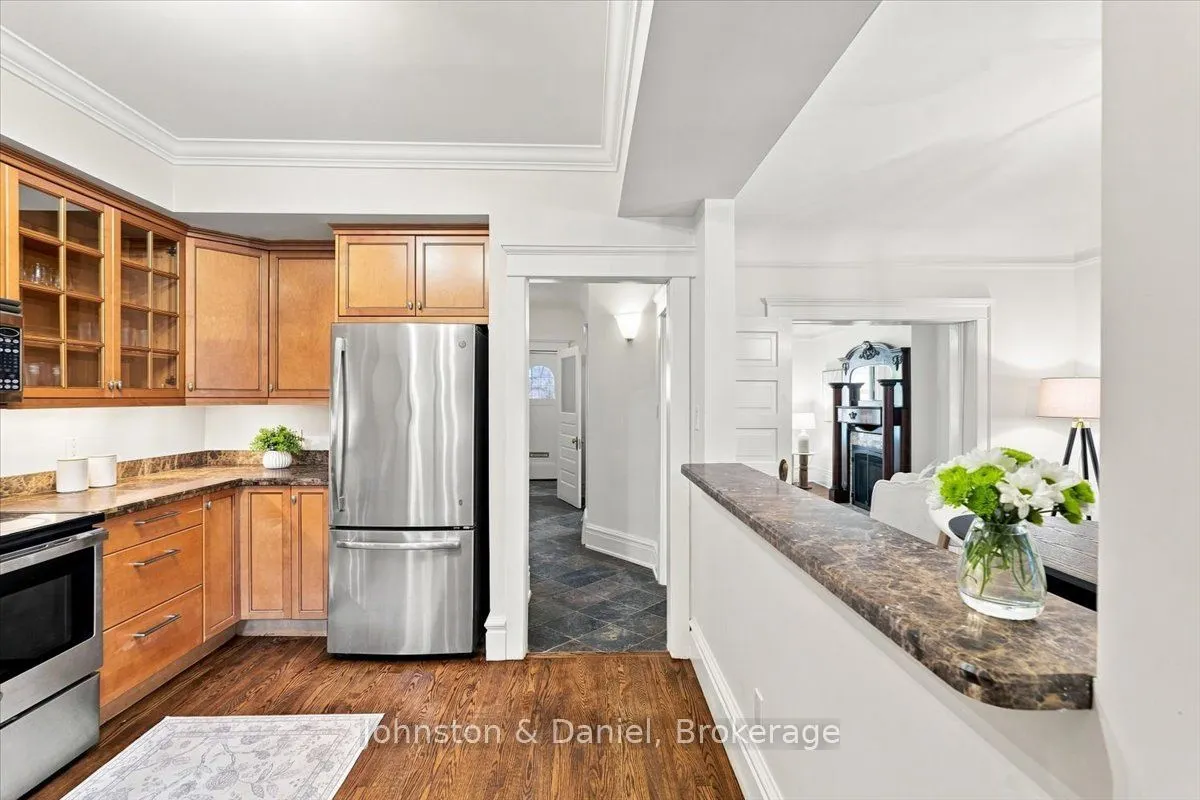 16 Barton Avenue