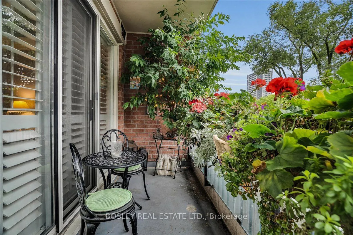 77 McMurrich Street #306