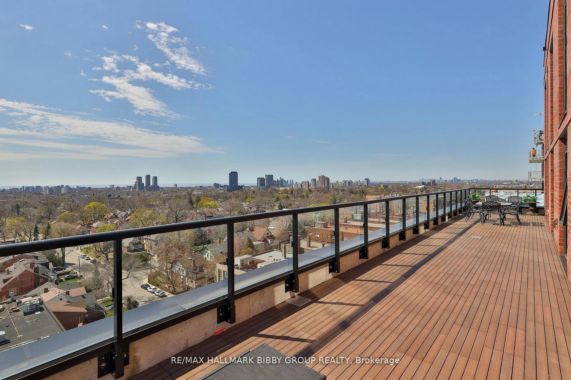 185 Alberta Avenue #1105