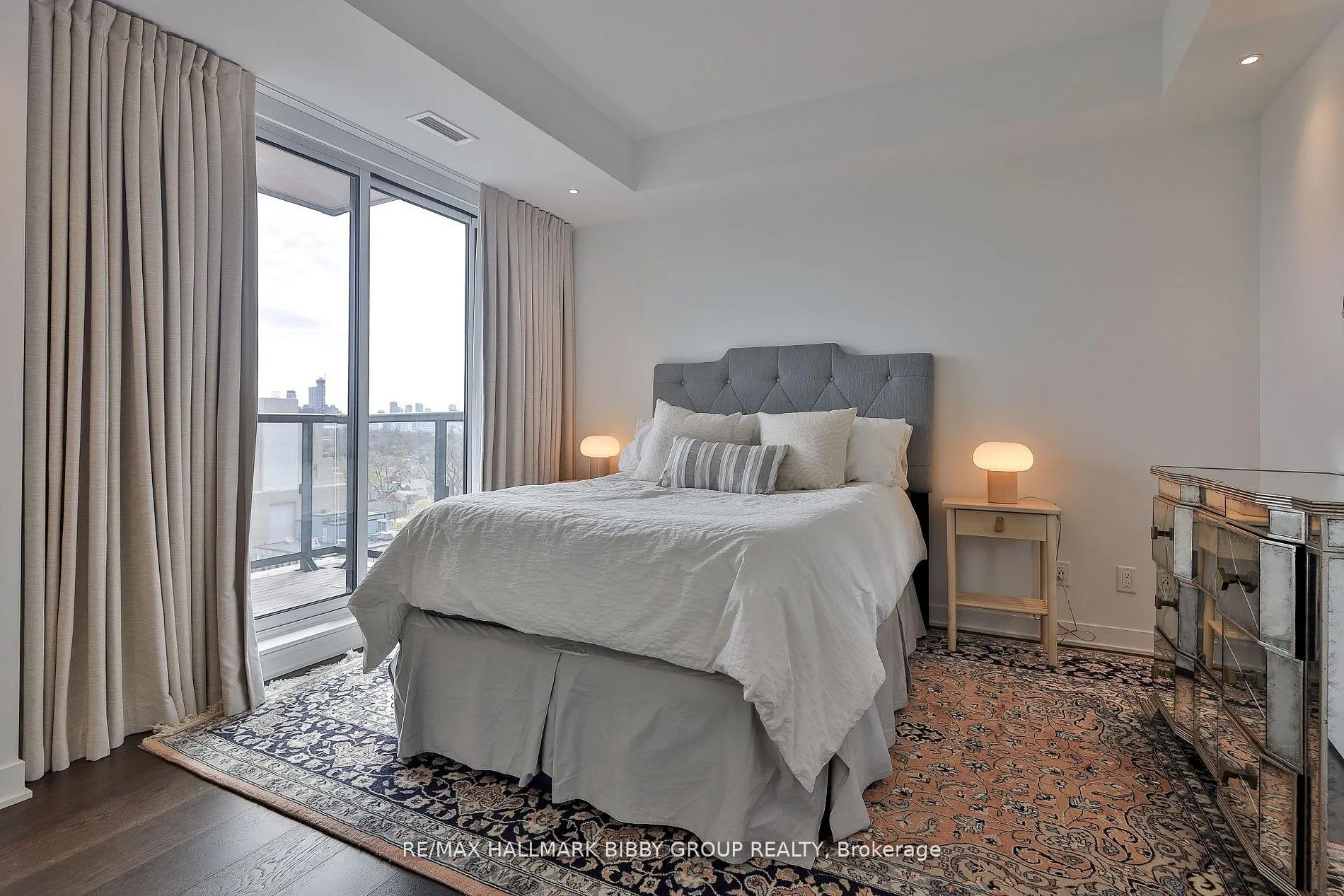 185 Alberta Avenue #1105