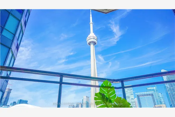 230 Queens Quay W #1726