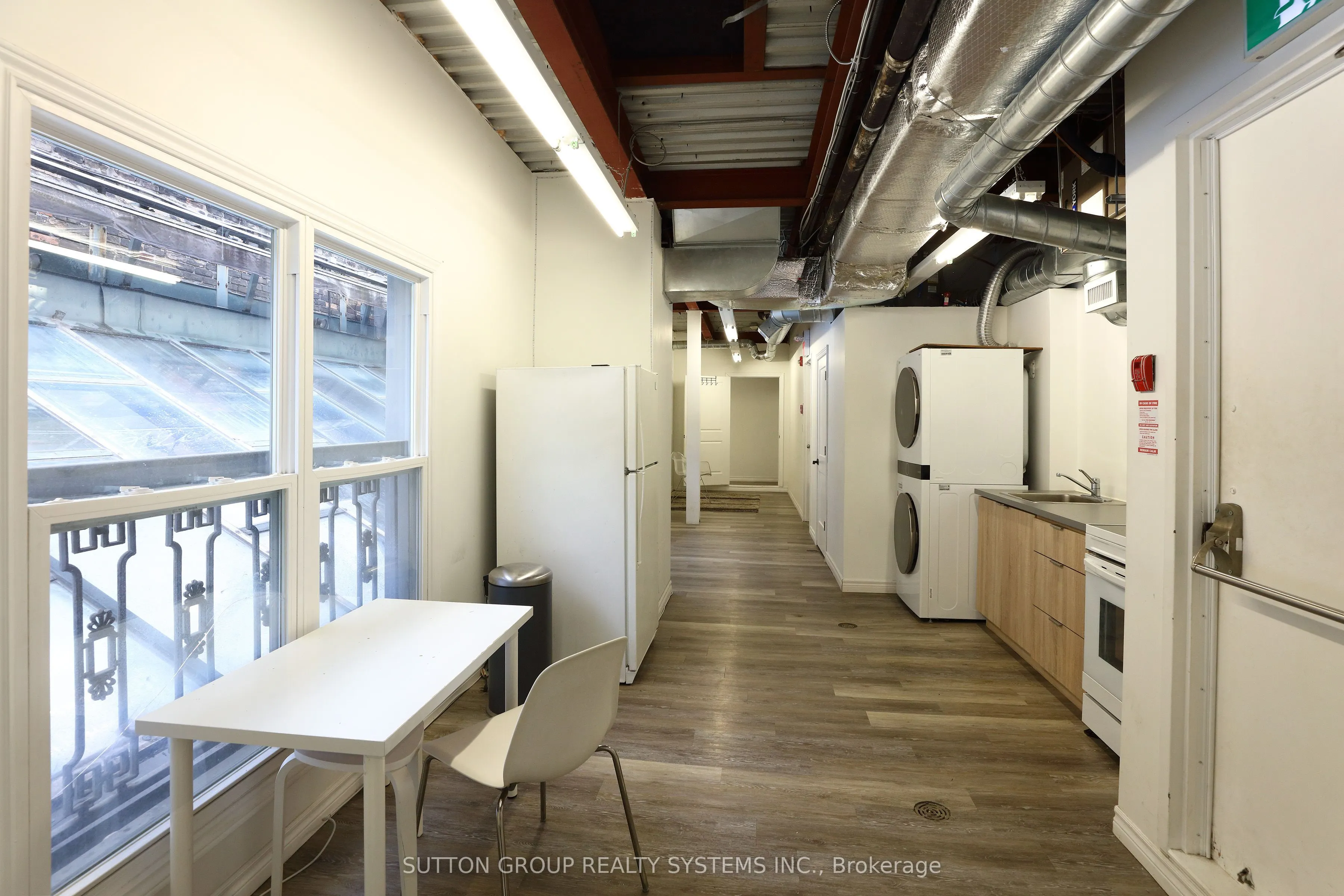 328-330 Queen Street W #2nd Floor
