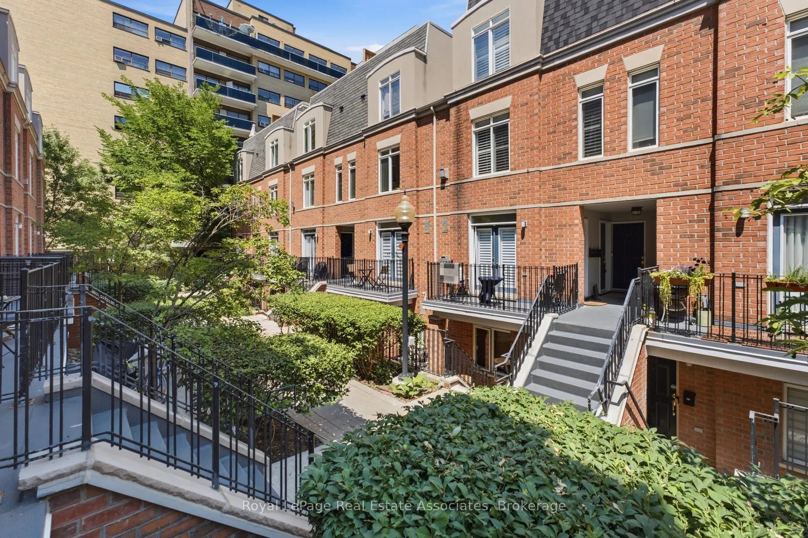 415 Jarvis Street #206