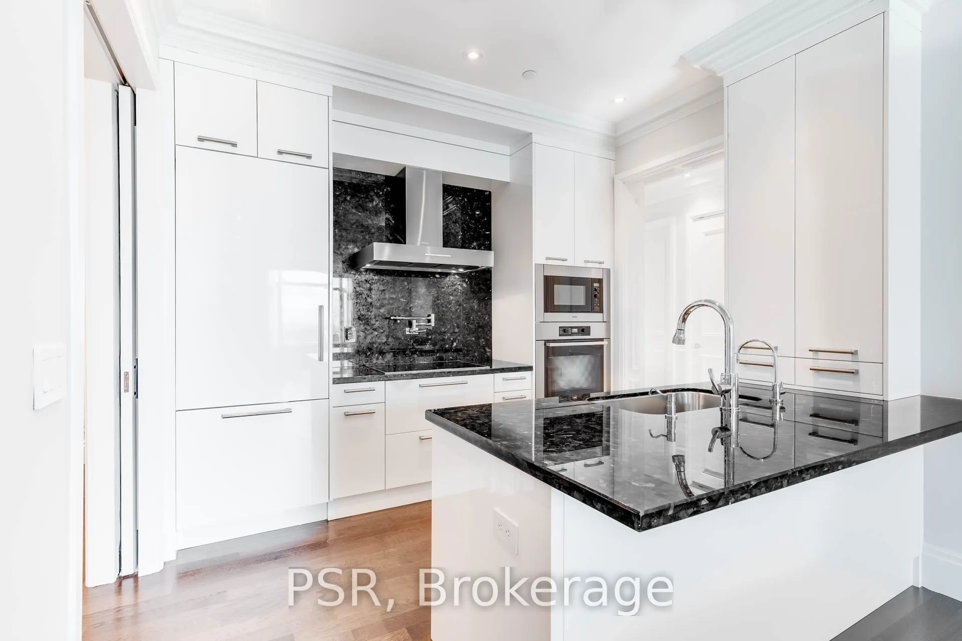 311 Bay Street #4406