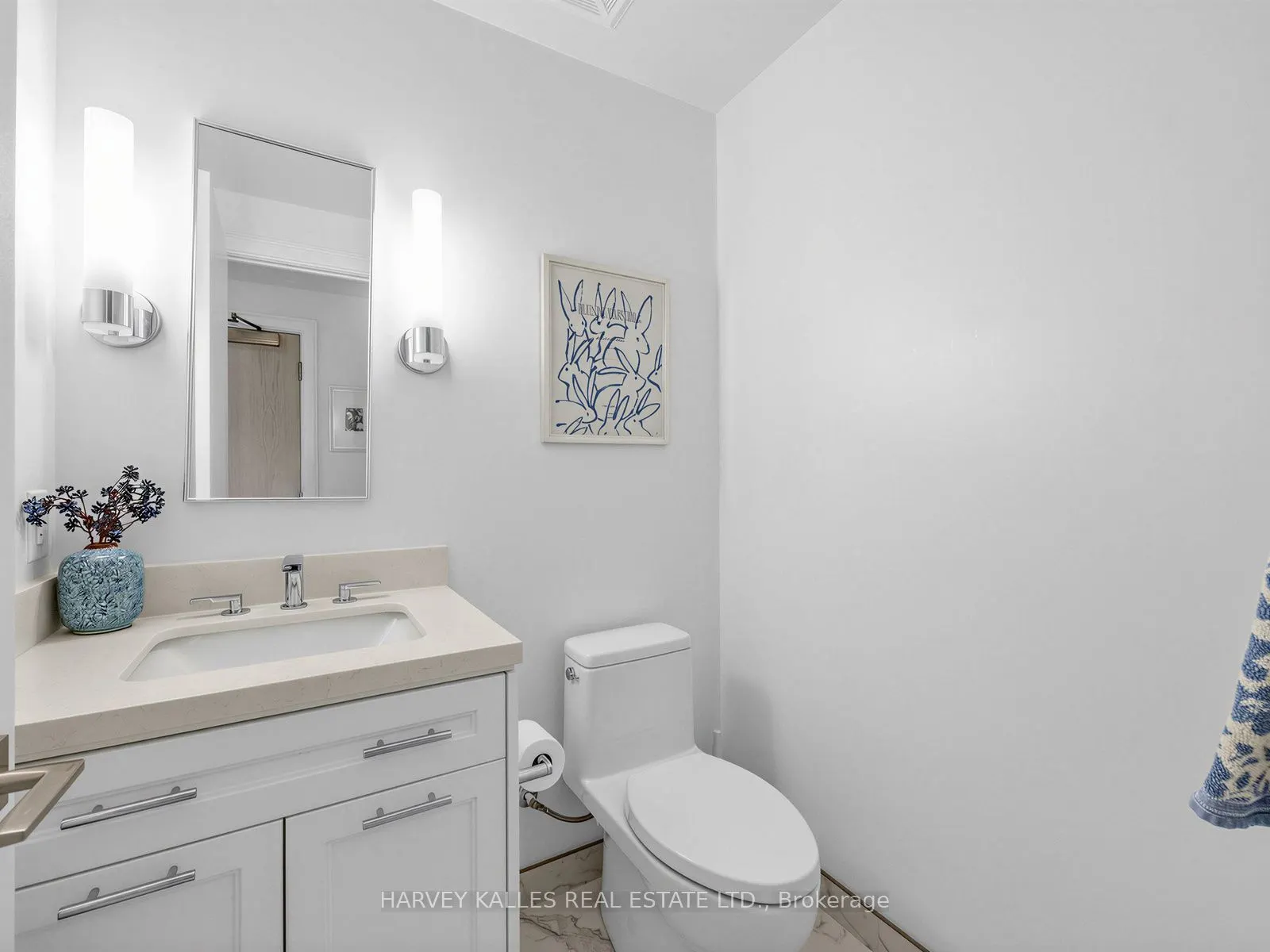 1 Strathgowan Avenue #605