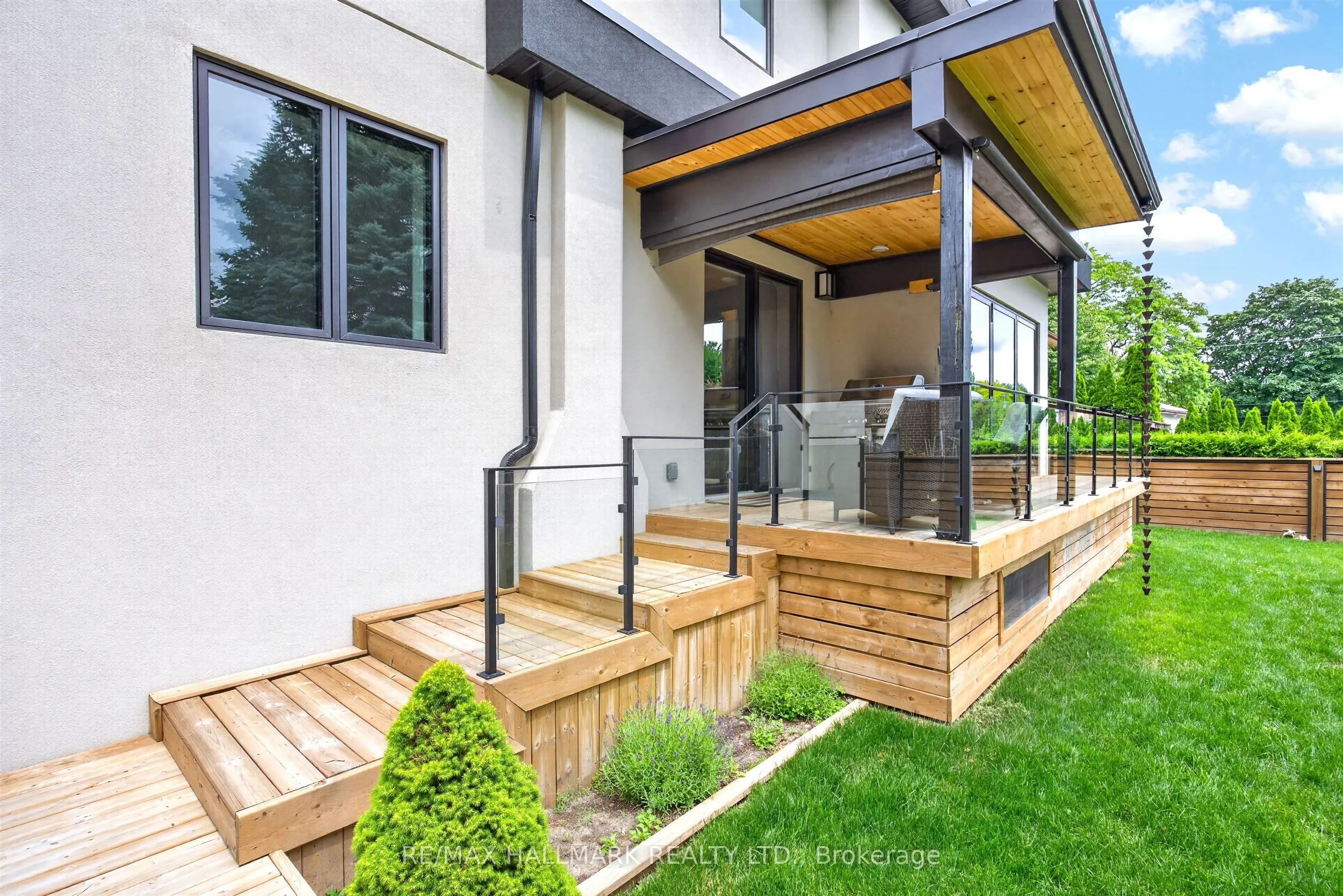 21 Allenwood Crescent