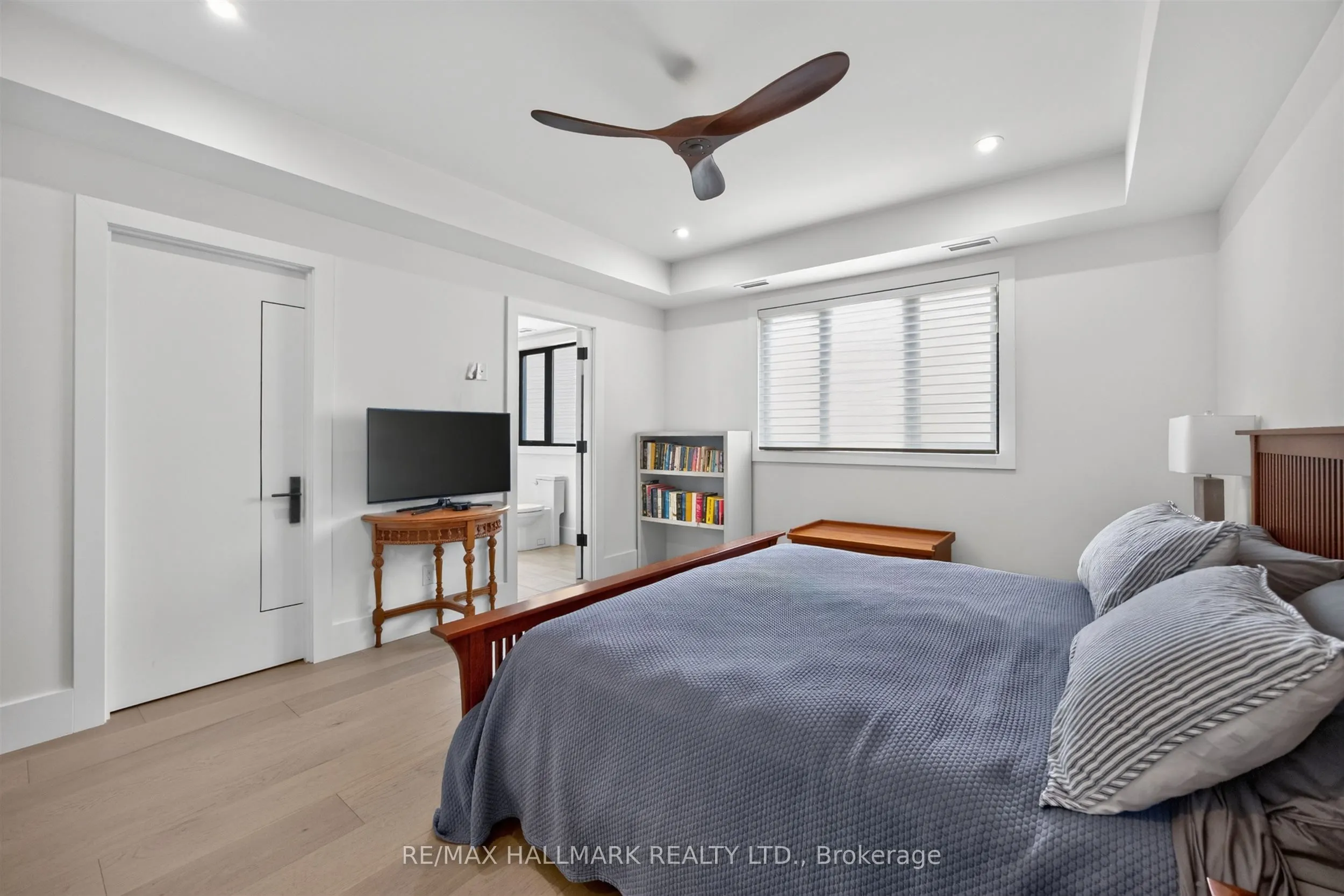21 Allenwood Crescent