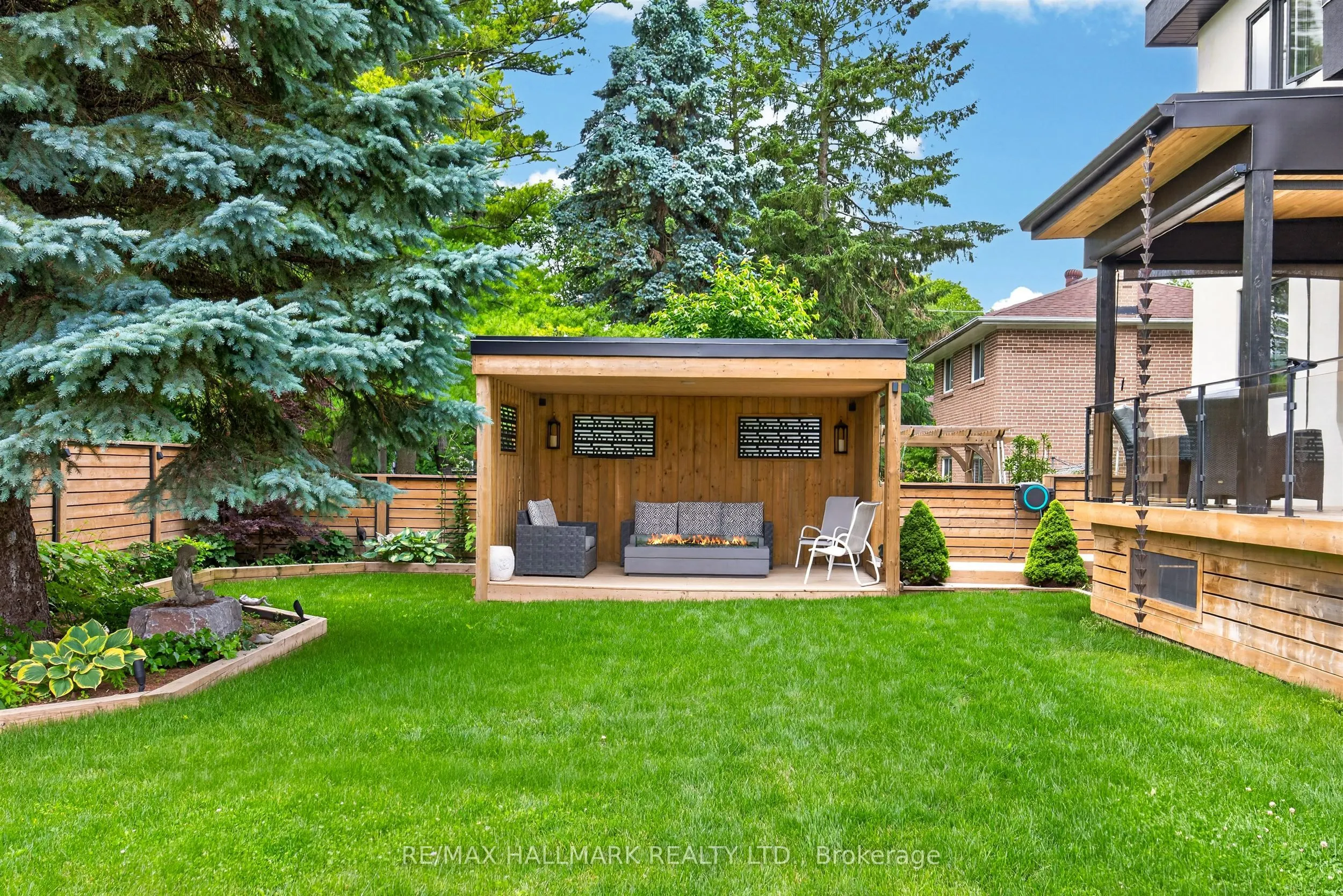 21 Allenwood Crescent