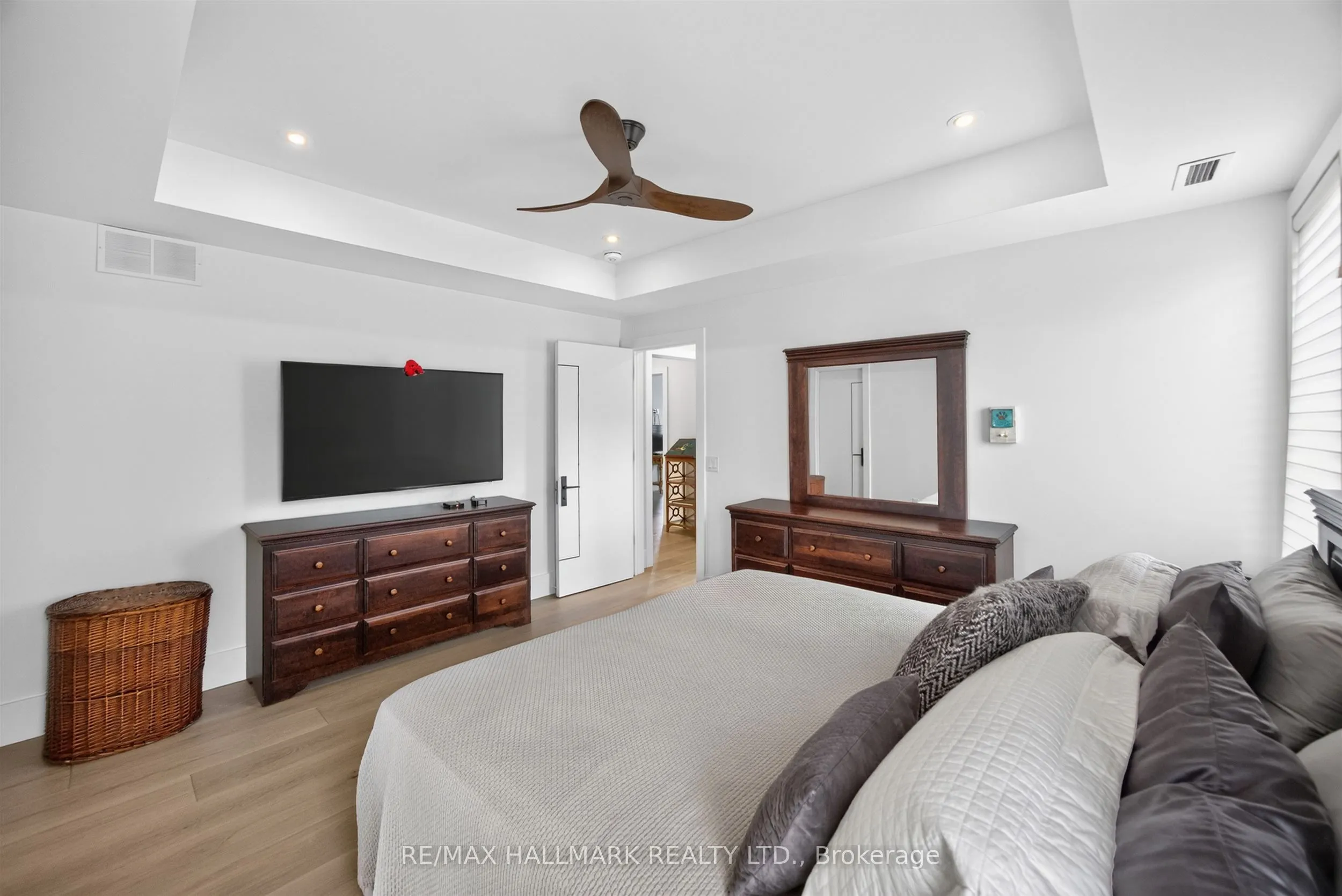 21 Allenwood Crescent