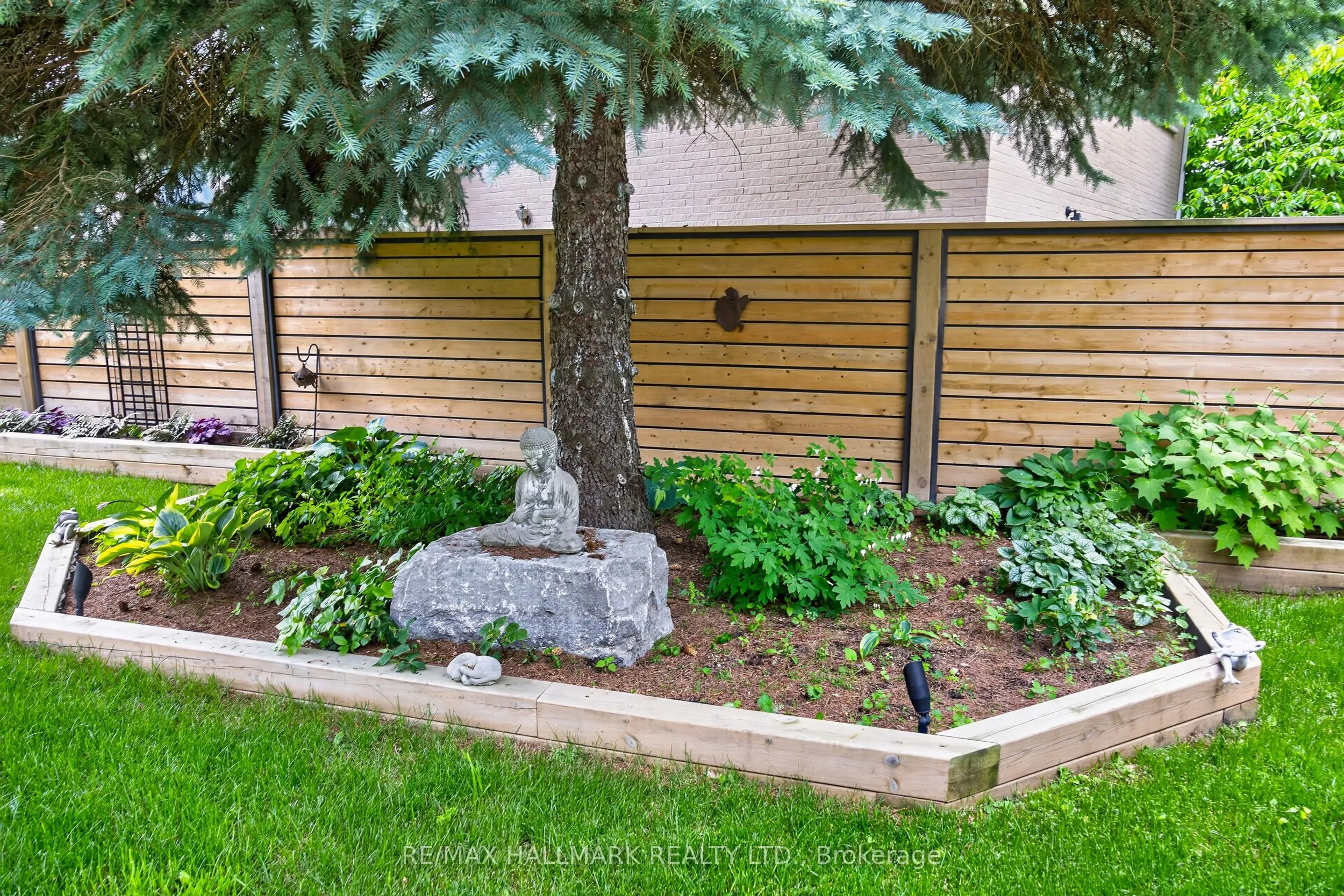 21 Allenwood Crescent