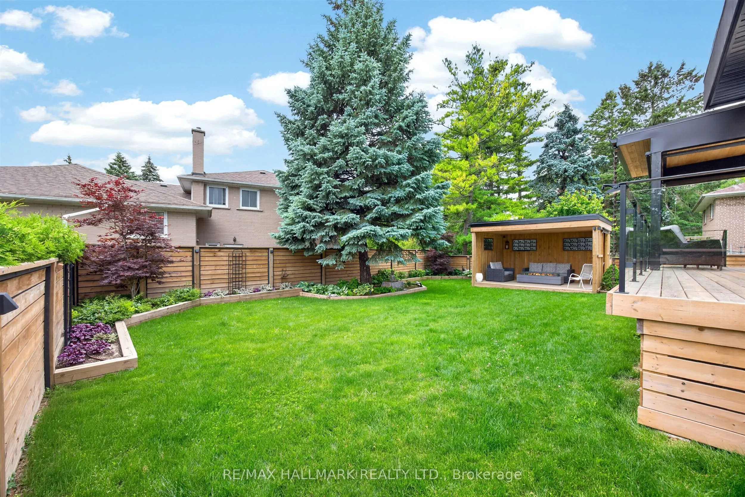 21 Allenwood Crescent