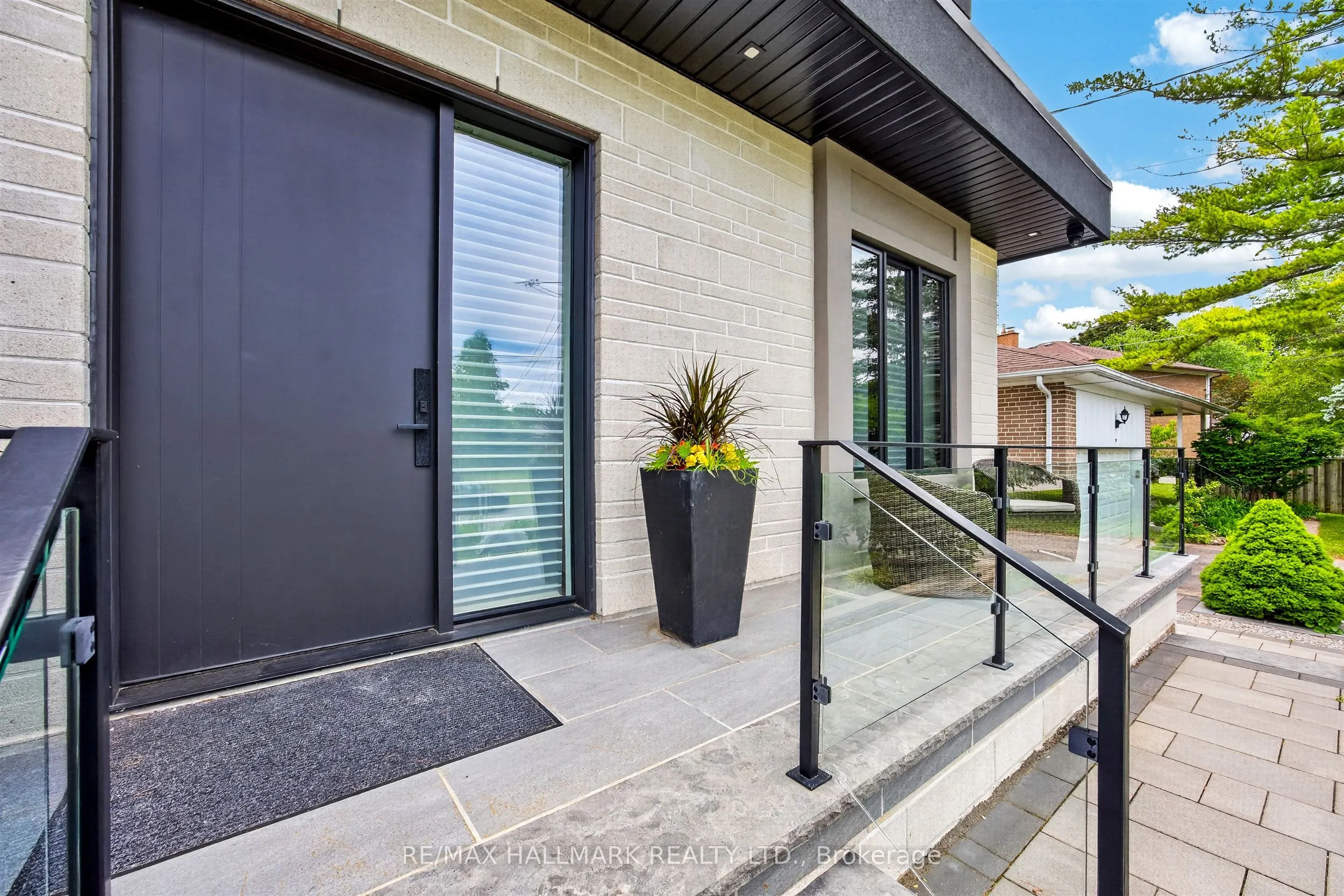 21 Allenwood Crescent