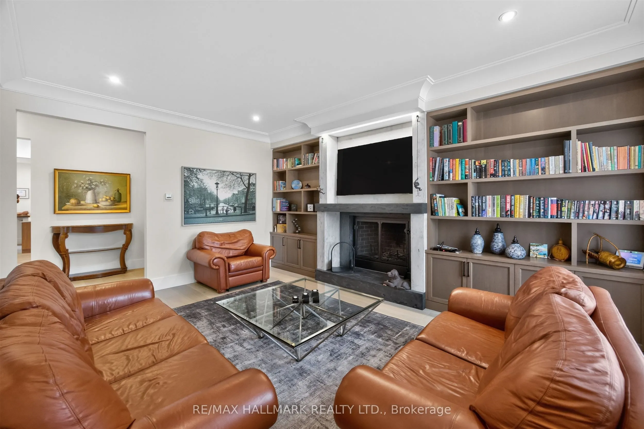 21 Allenwood Crescent