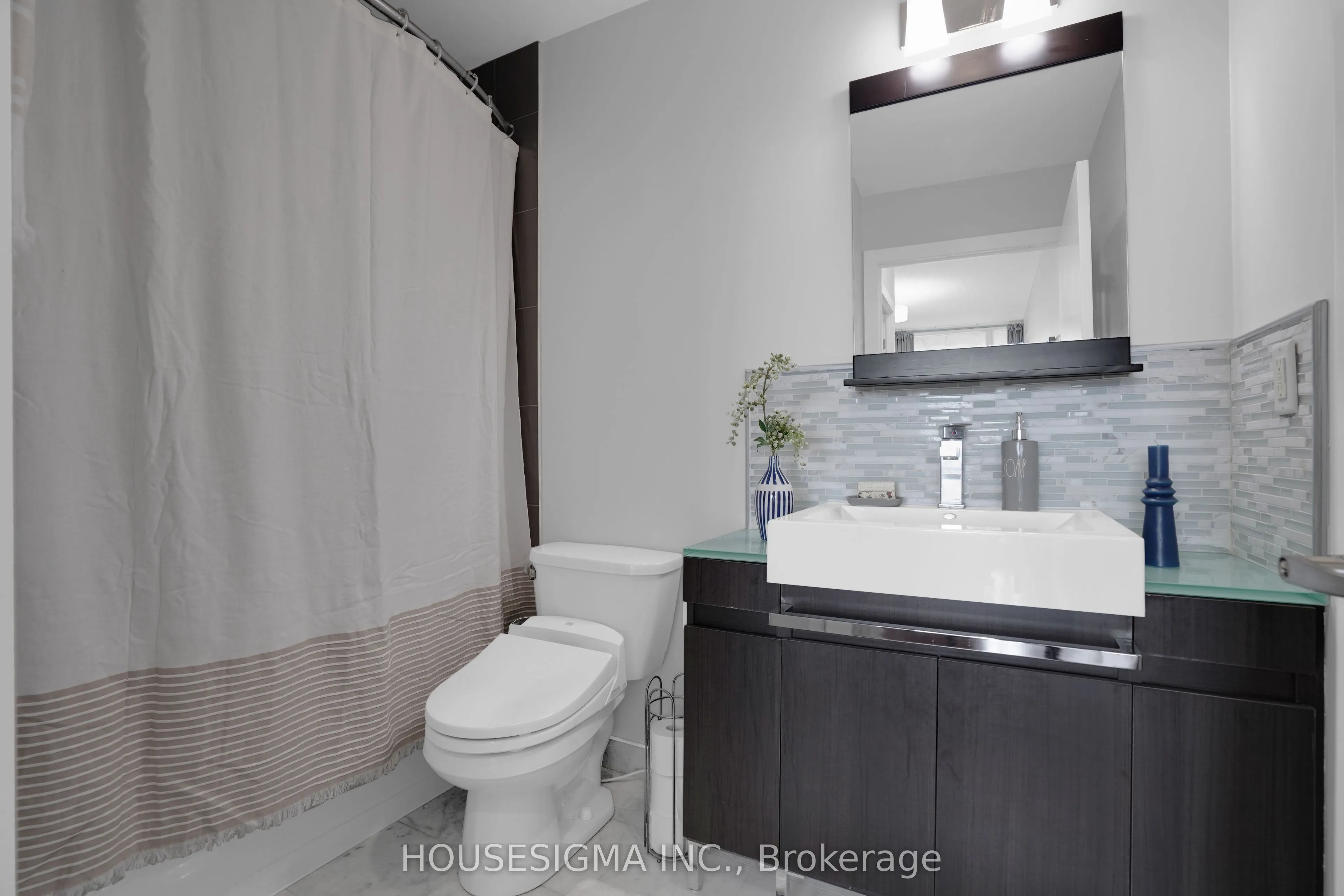 30 Canterbury Place #515