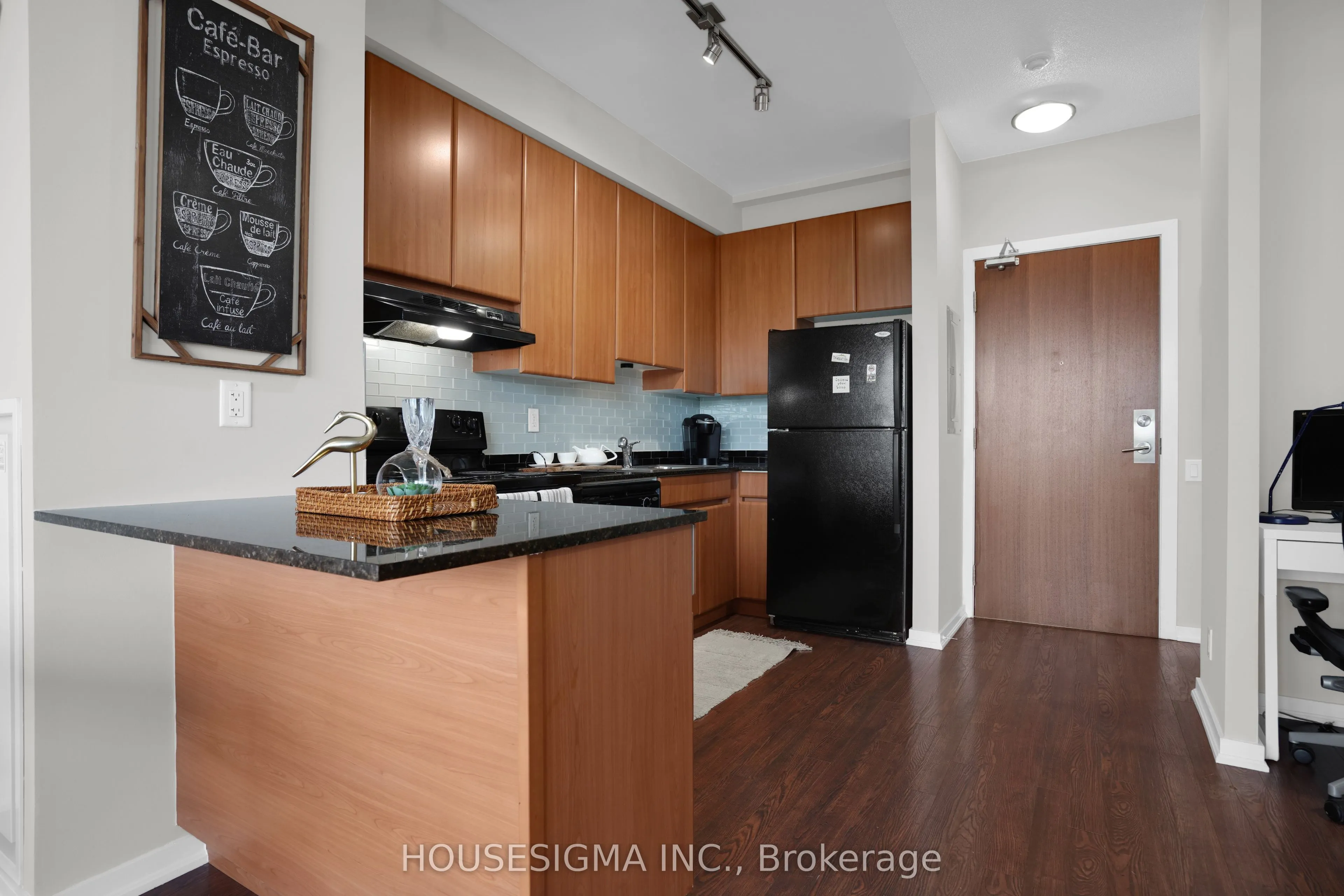 30 Canterbury Place #515