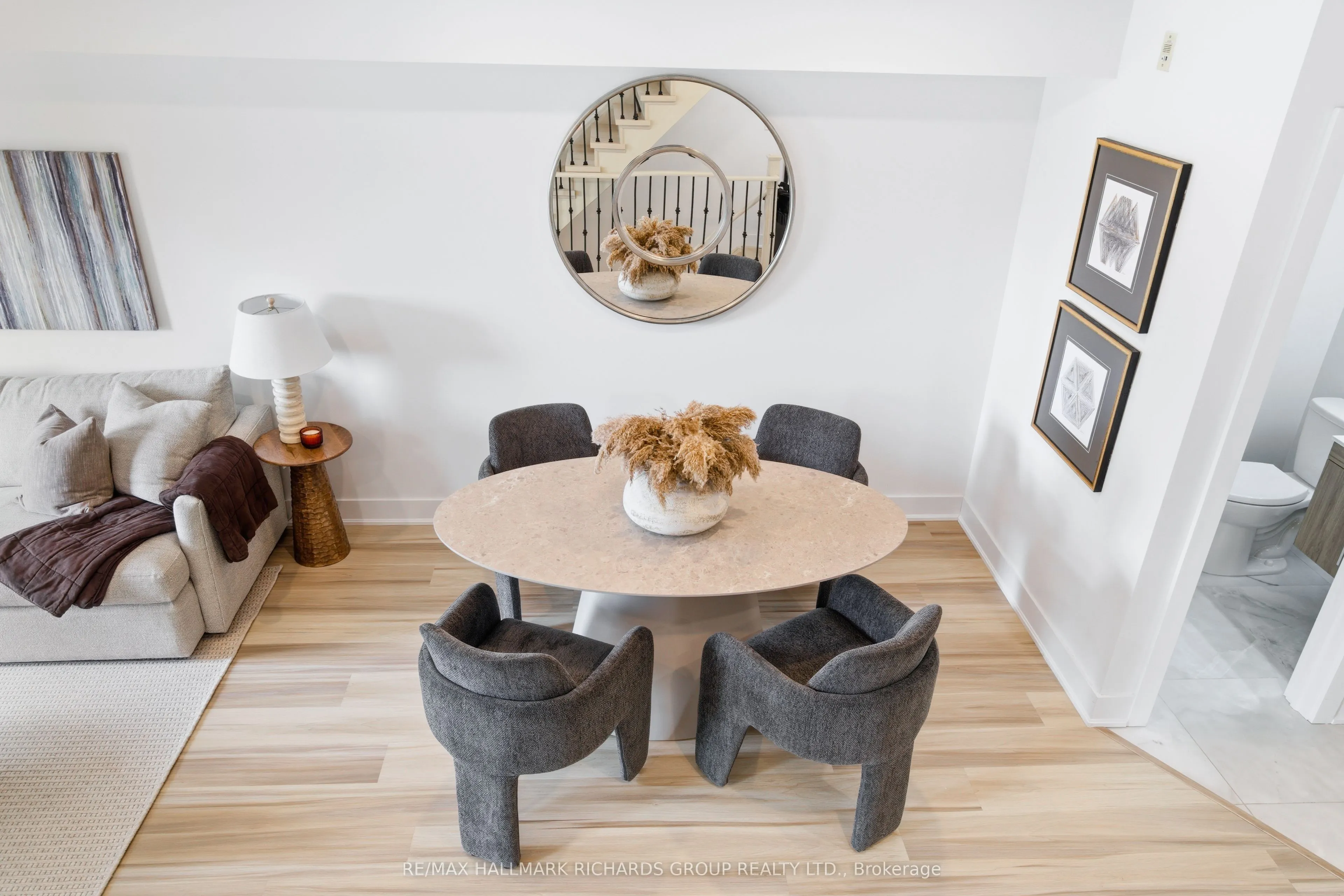 118 Finch Avenue W #8