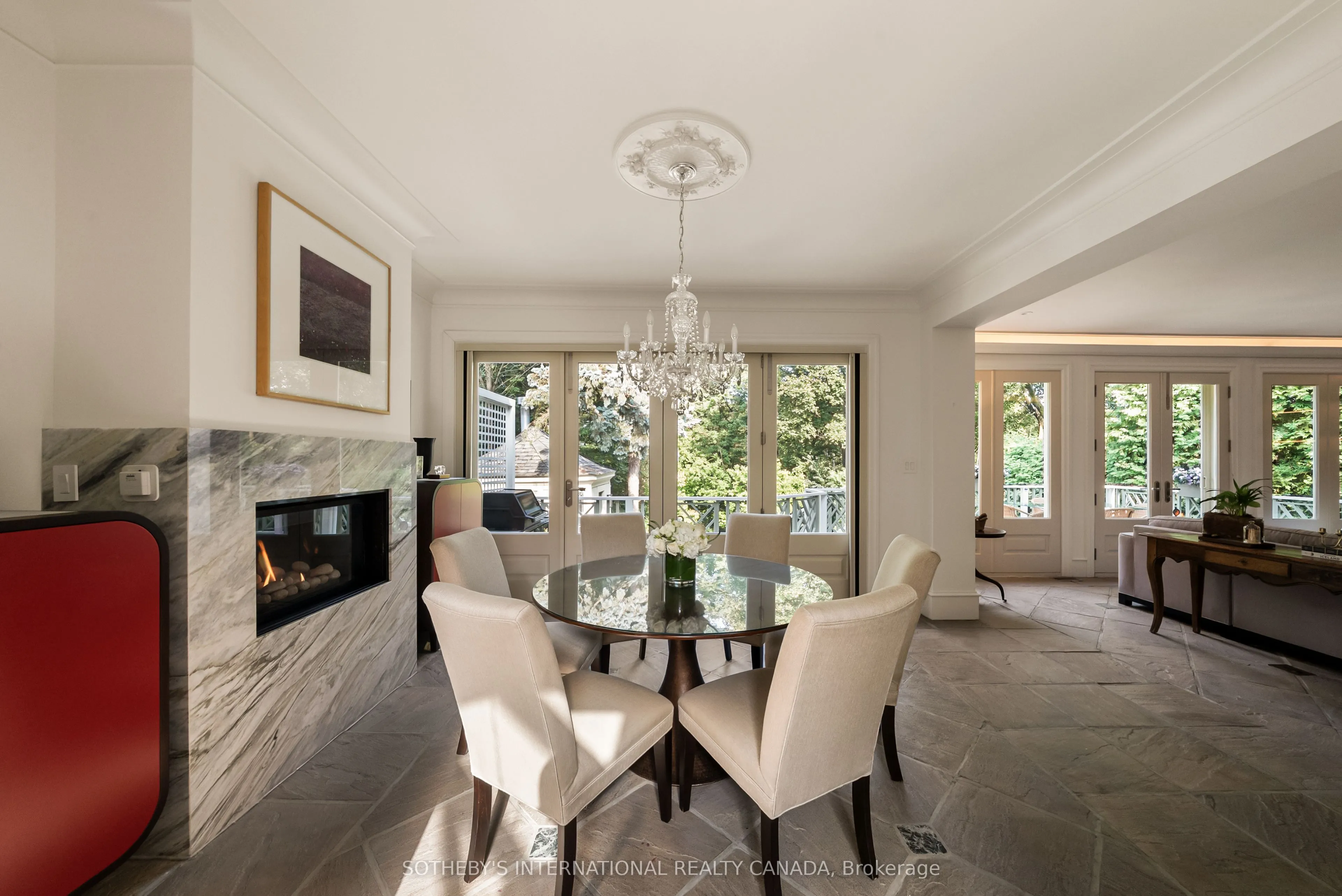 12 Forest Glen Crescent